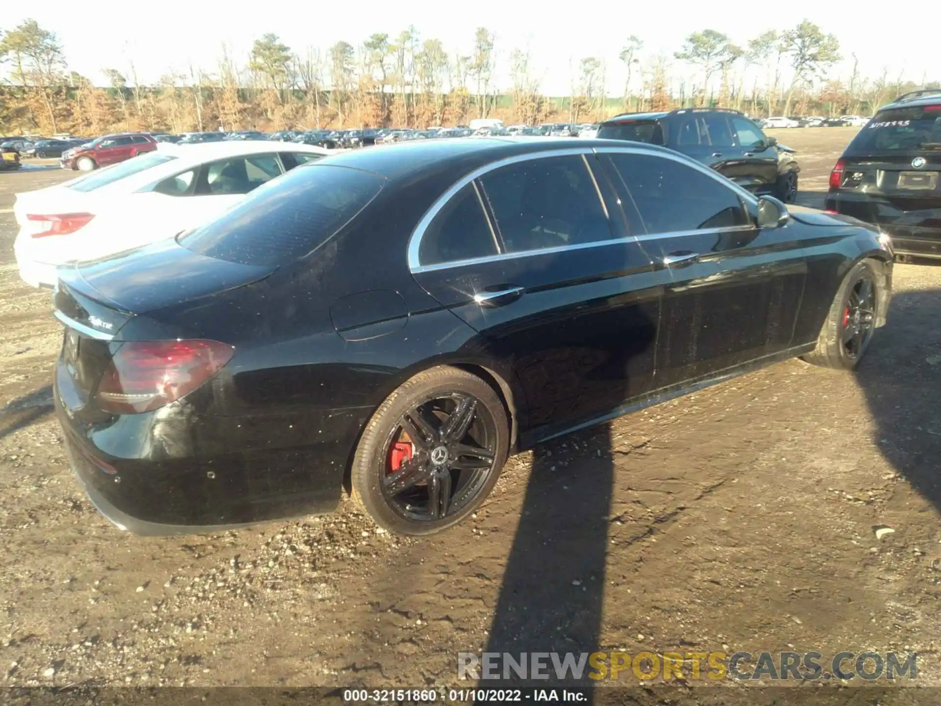 4 Photograph of a damaged car WDDZF8EB5LA735849 MERCEDES-BENZ E-CLASS 2020