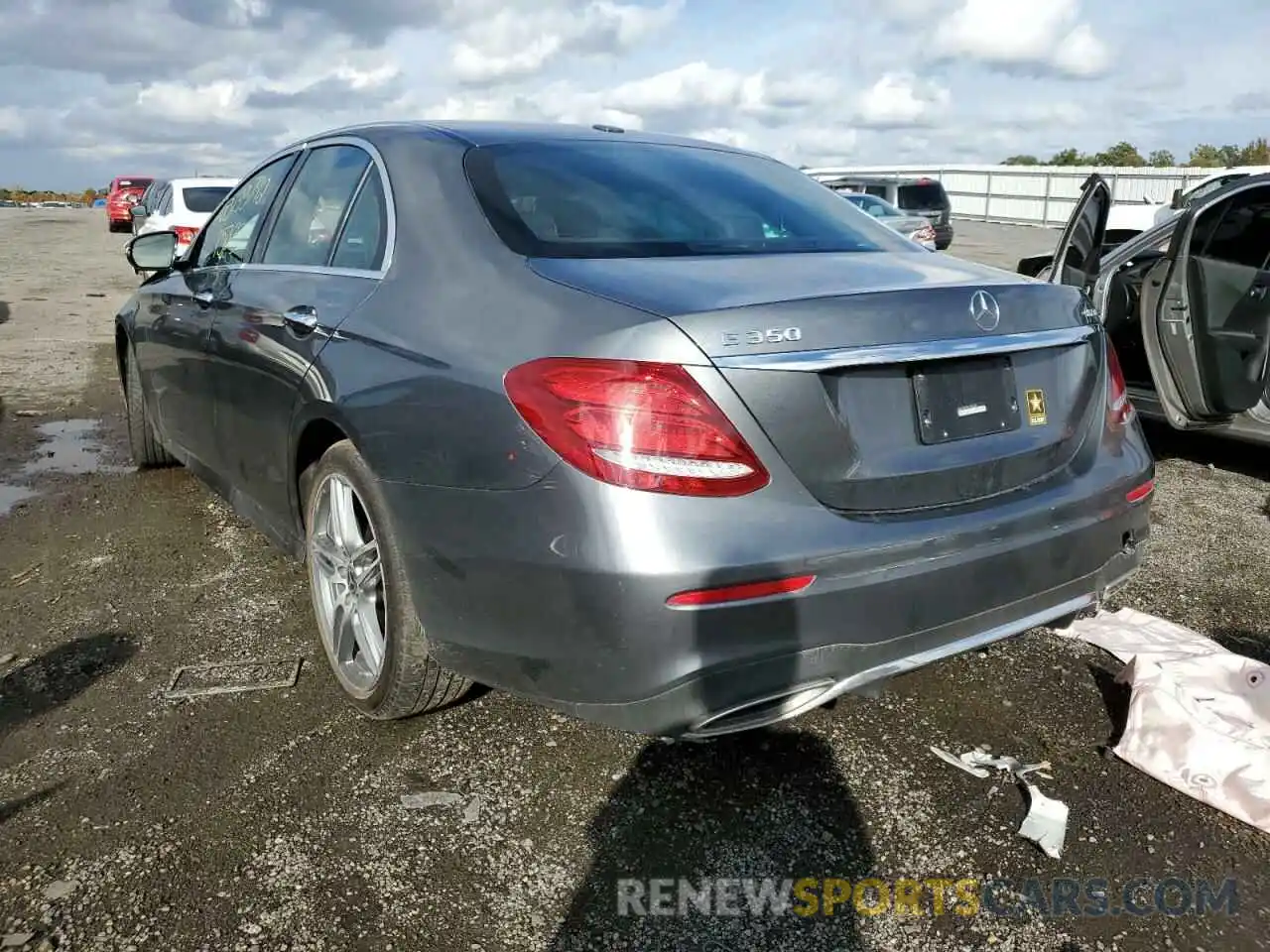 3 Photograph of a damaged car WDDZF8EB6LA709583 MERCEDES-BENZ E-CLASS 2020