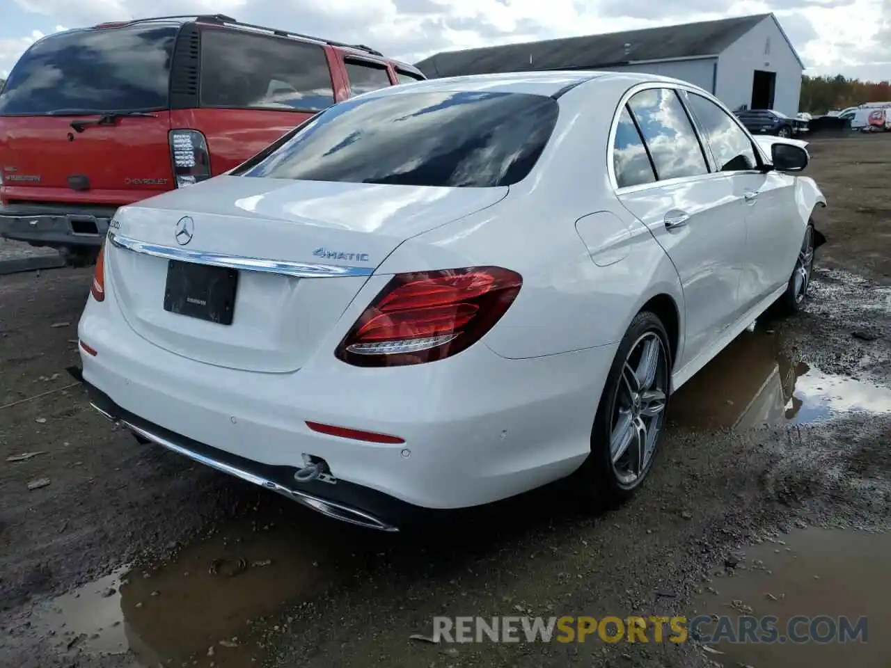 4 Photograph of a damaged car WDDZF8EB6LA711754 MERCEDES-BENZ E-CLASS 2020