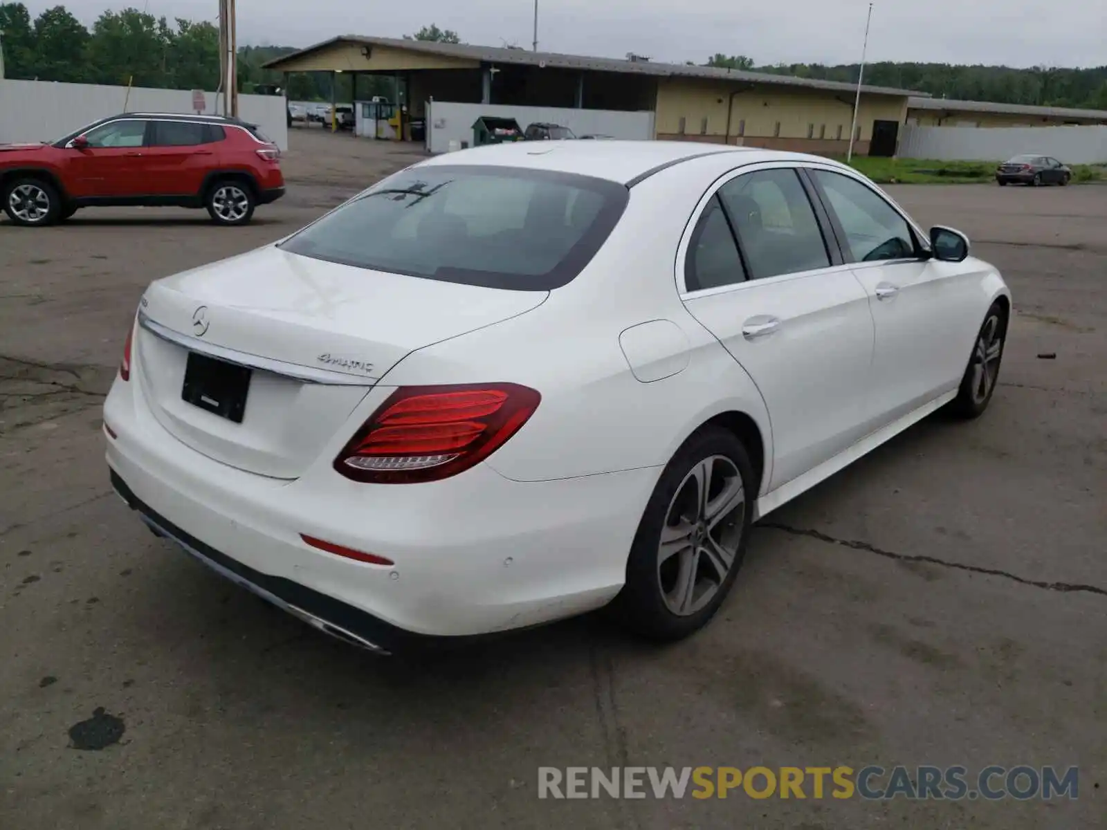 4 Photograph of a damaged car WDDZF8EB6LA713990 MERCEDES-BENZ E-CLASS 2020