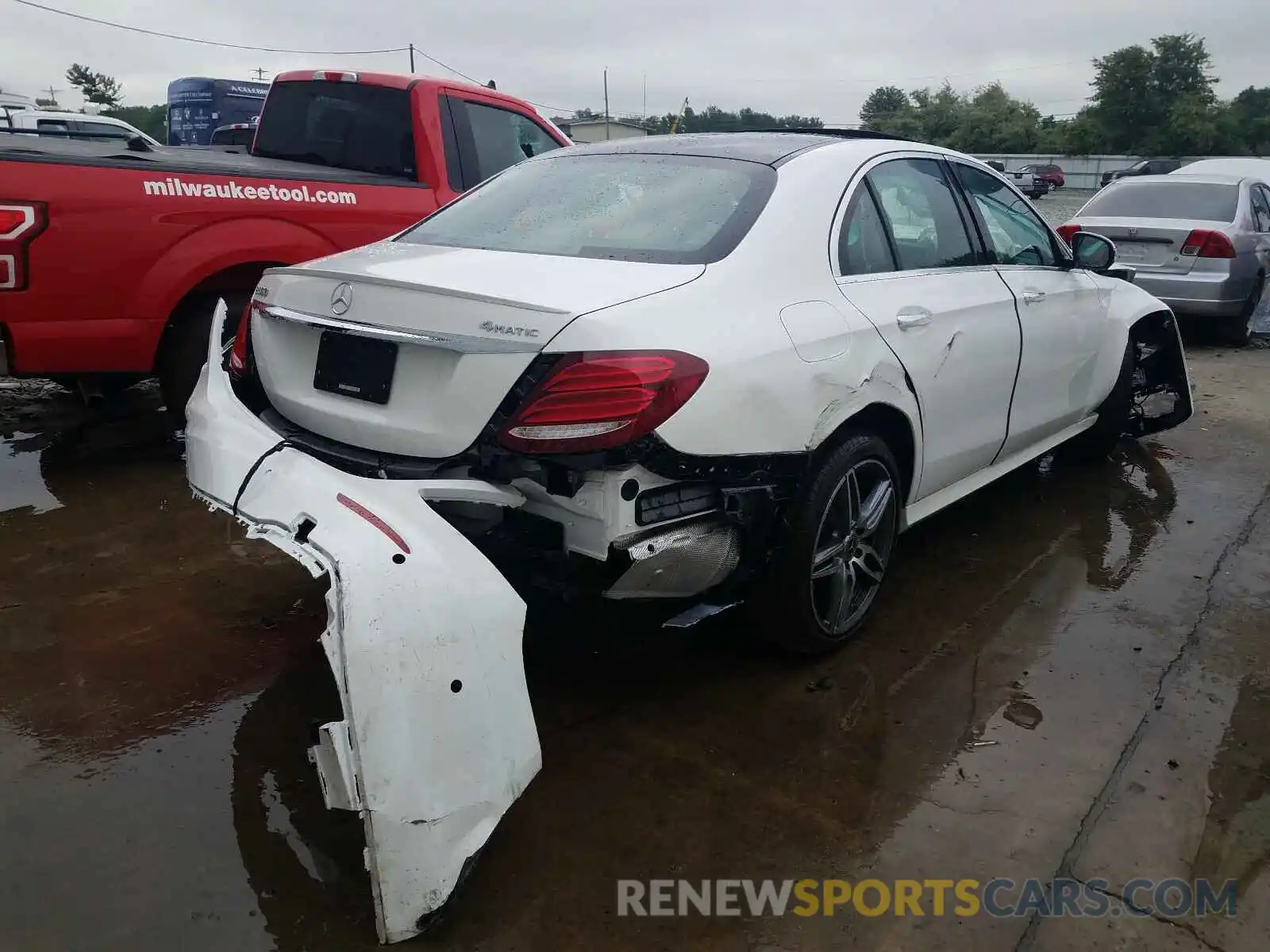 4 Photograph of a damaged car WDDZF8EB6LA719871 MERCEDES-BENZ E CLASS 2020