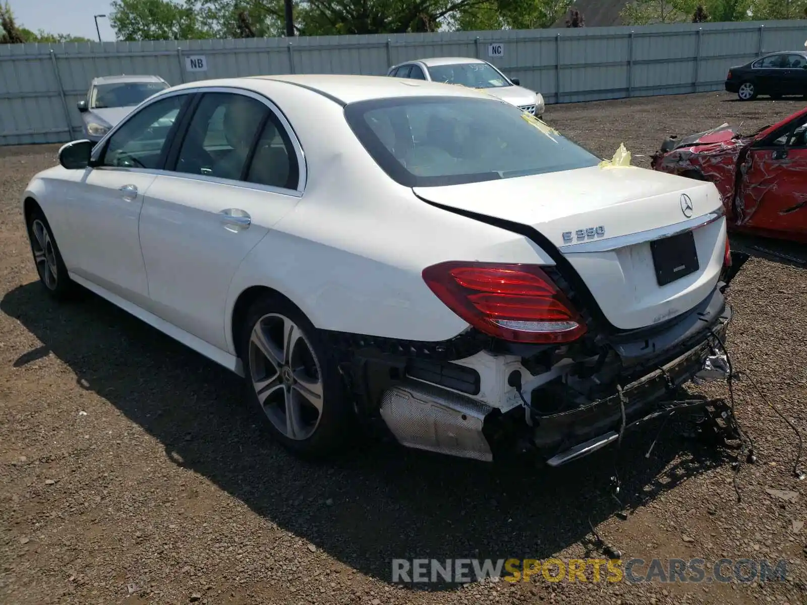 3 Photograph of a damaged car WDDZF8EB6LA749632 MERCEDES-BENZ E CLASS 2020