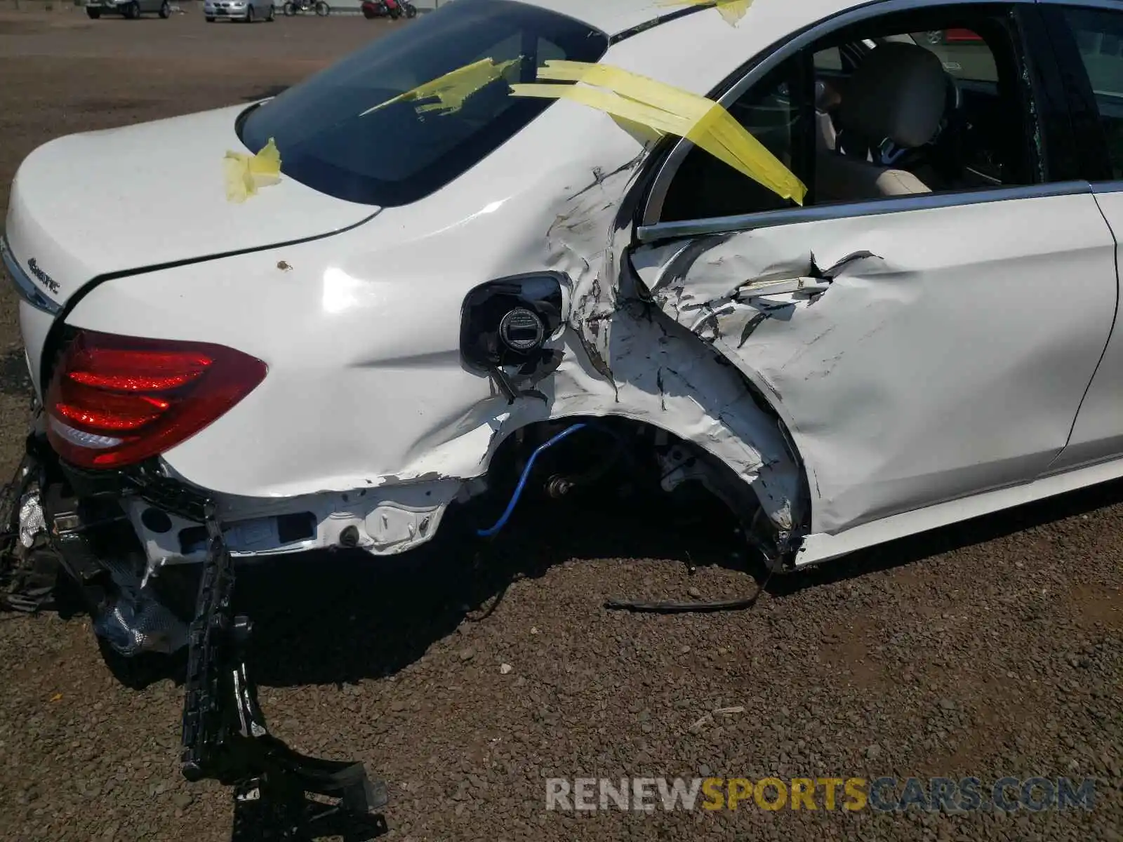 9 Photograph of a damaged car WDDZF8EB6LA749632 MERCEDES-BENZ E CLASS 2020