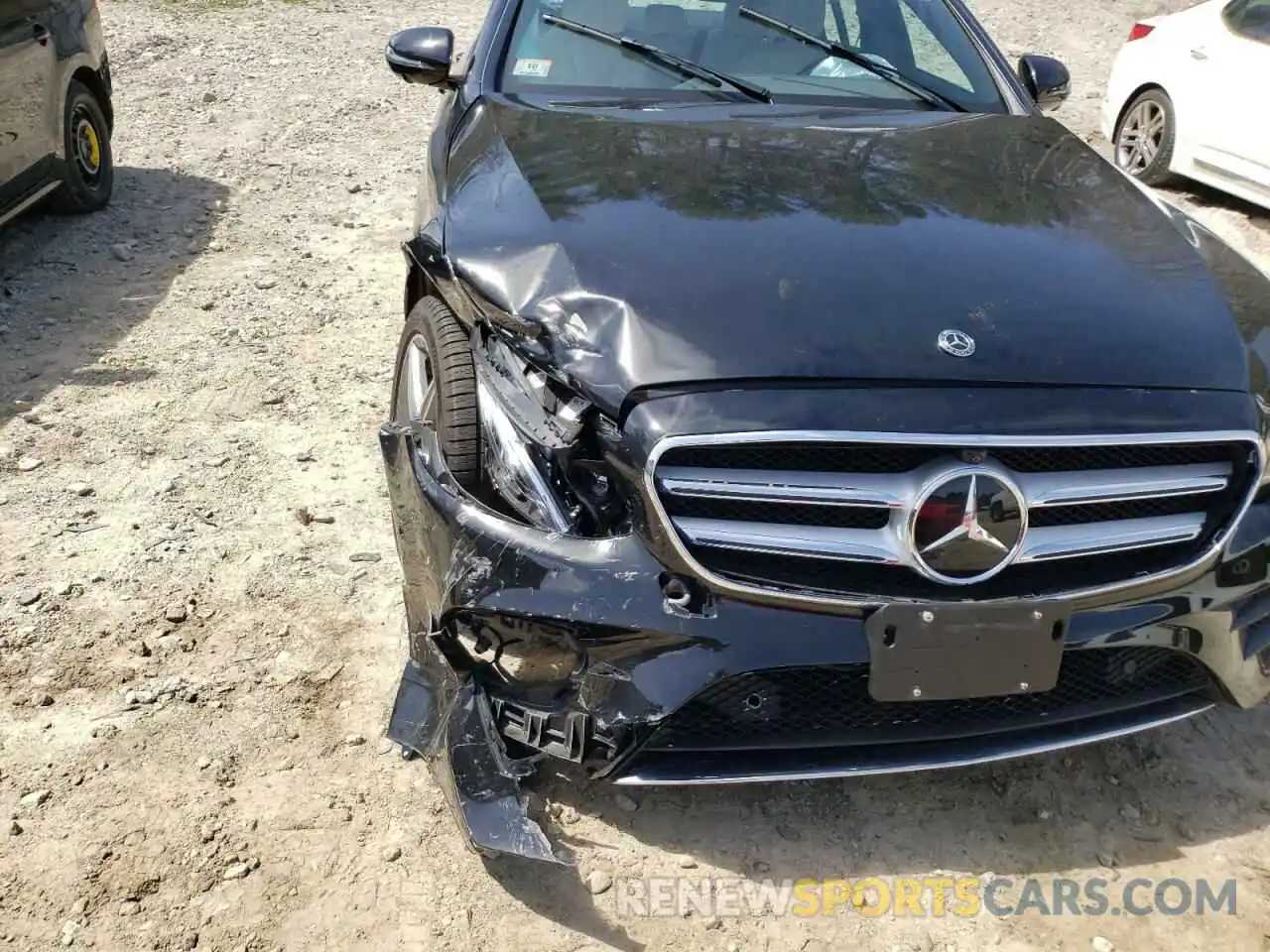 9 Photograph of a damaged car WDDZF8EB7LA707261 MERCEDES-BENZ E-CLASS 2020