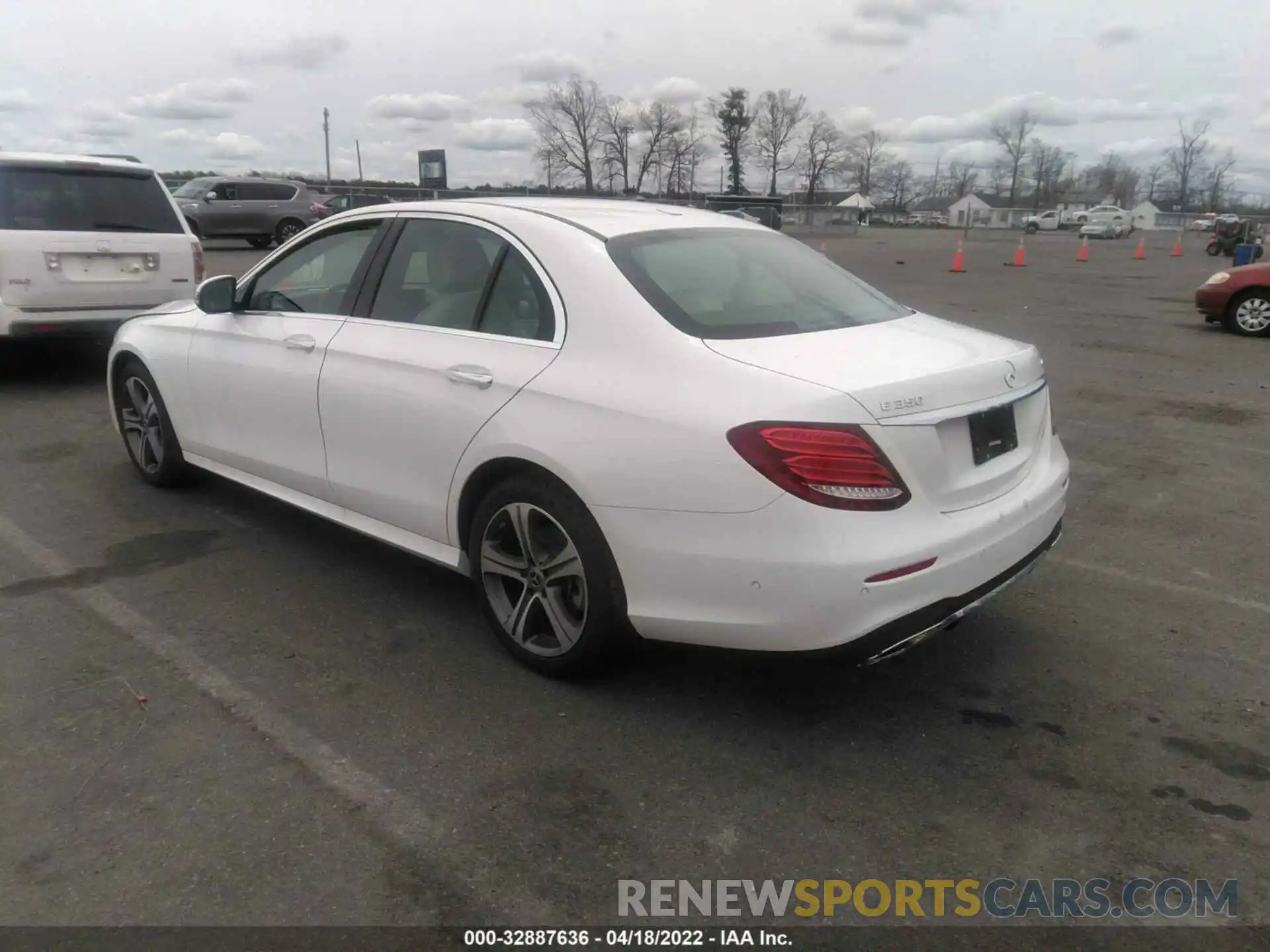 3 Photograph of a damaged car WDDZF8EB8LA748630 MERCEDES-BENZ E-CLASS 2020