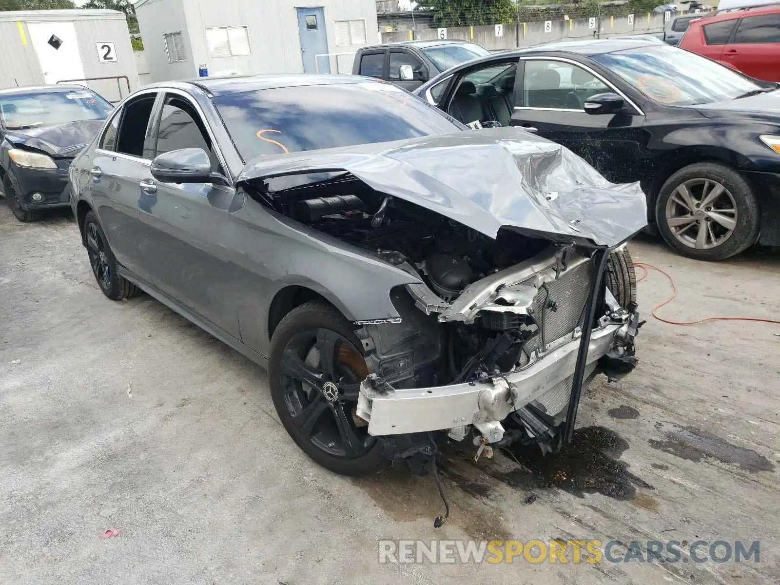 1 Photograph of a damaged car WDDZF8EB9LA709786 MERCEDES-BENZ E CLASS 2020