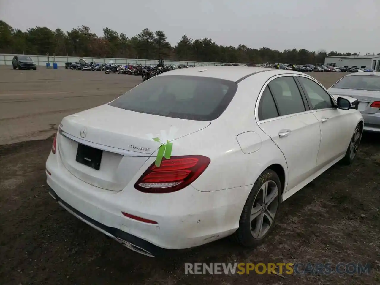 4 Photograph of a damaged car WDDZF8EB9LA710646 MERCEDES-BENZ E-CLASS 2020