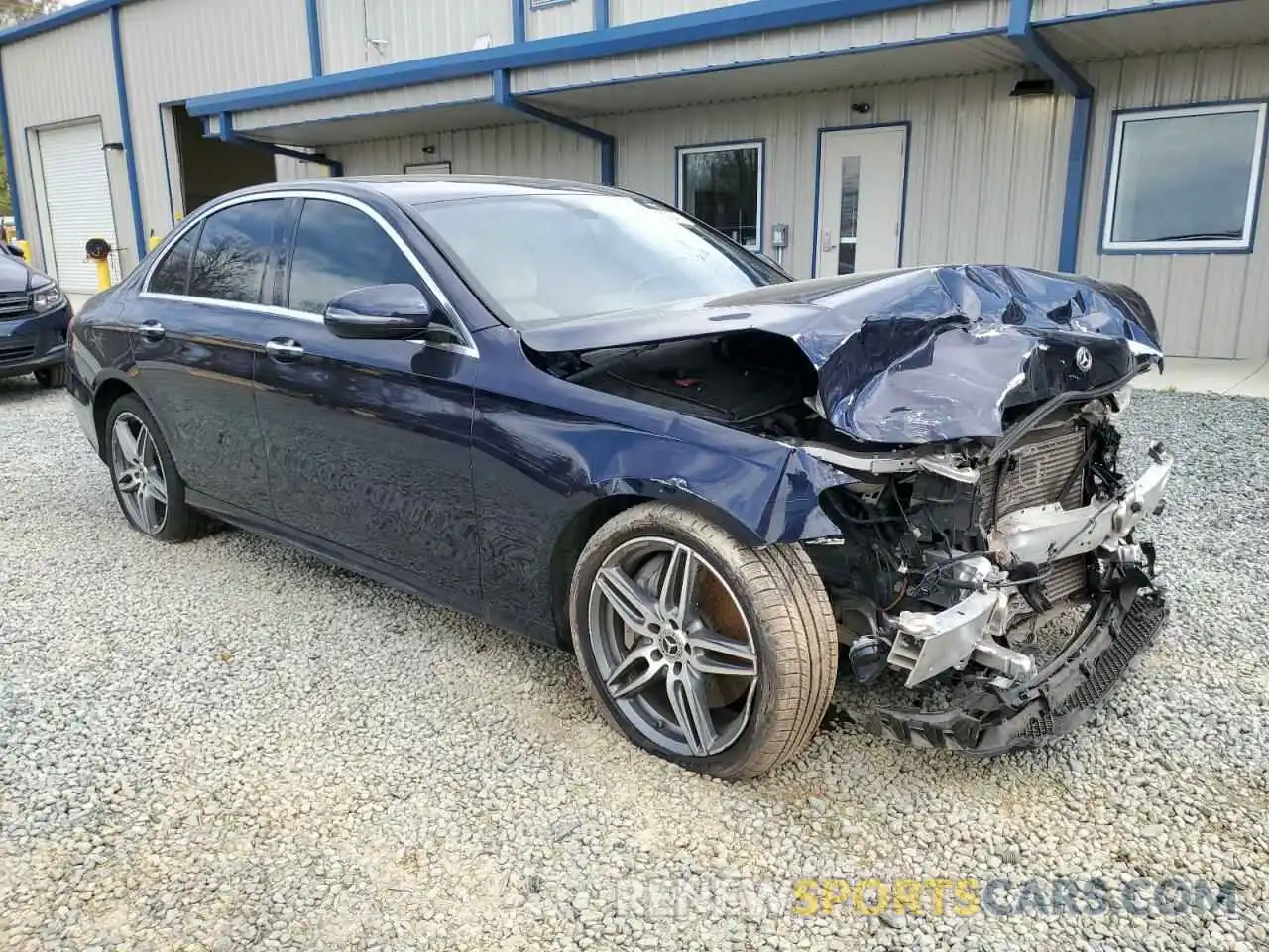 4 Photograph of a damaged car WDDZF8EB9LA740004 MERCEDES-BENZ E-CLASS 2020