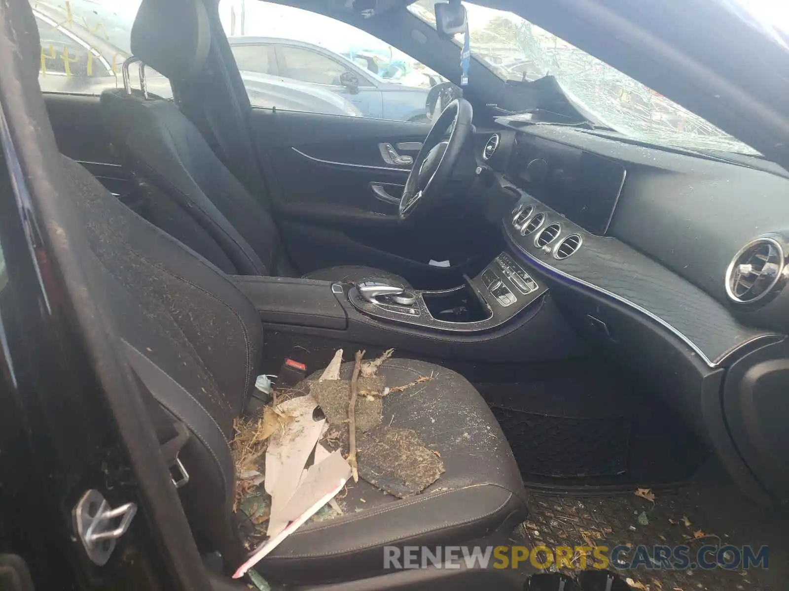 5 Photograph of a damaged car WDDZF8EBXLA717816 MERCEDES-BENZ E-CLASS 2020