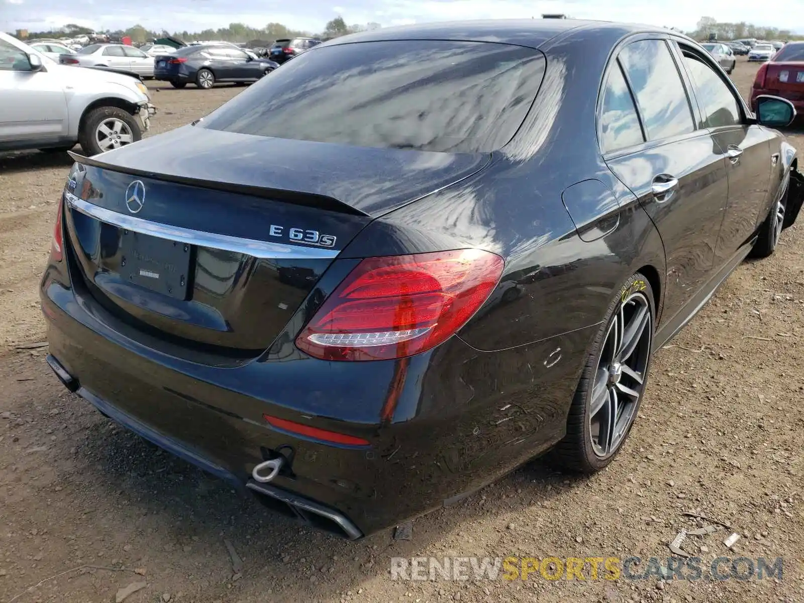 4 Photograph of a damaged car WDDZF8KB5LA711782 MERCEDES-BENZ E-CLASS 2020