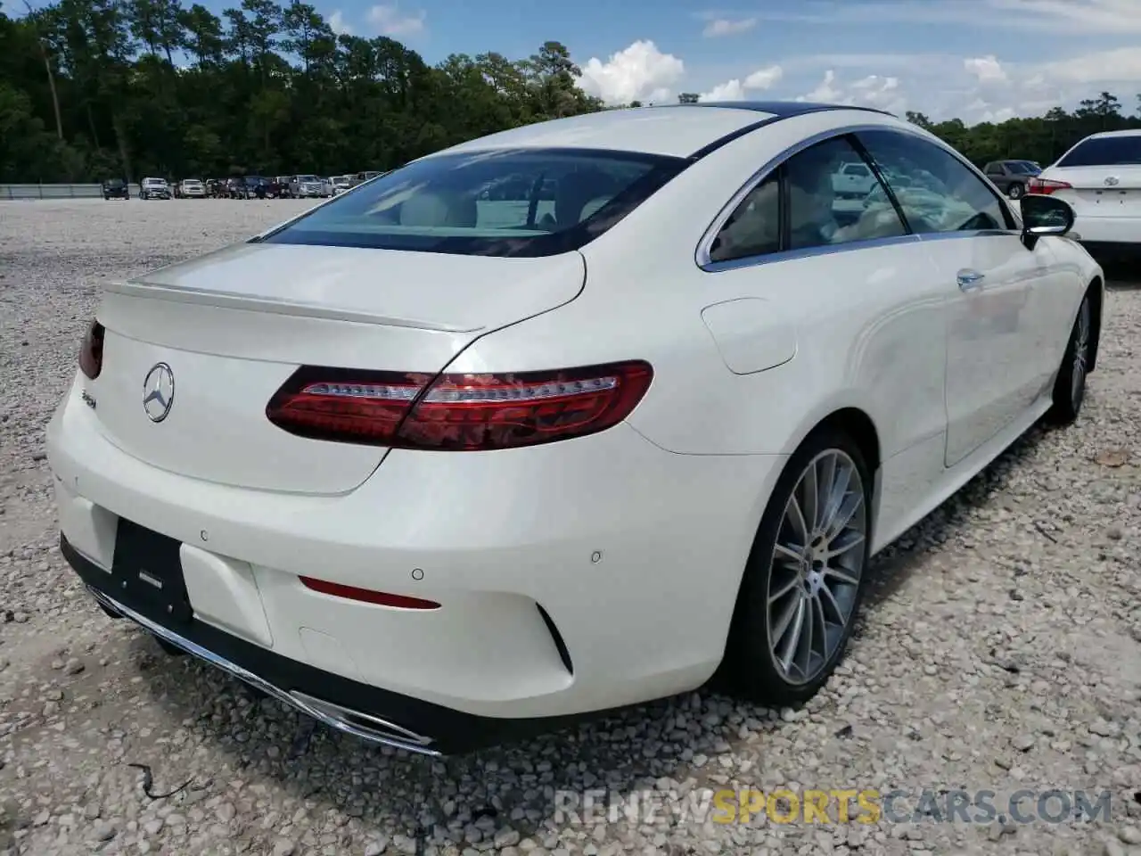 4 Photograph of a damaged car W1K1J5JB1MF164719 MERCEDES-BENZ E-CLASS 2021