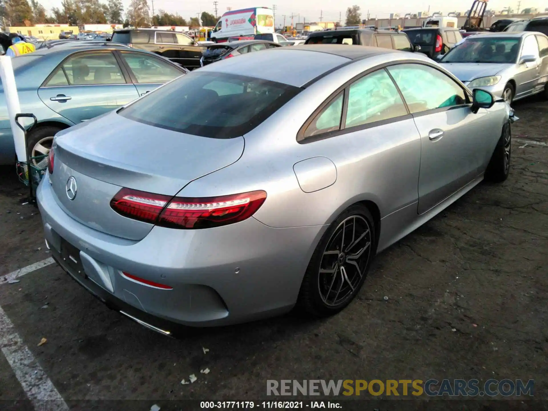 4 Photograph of a damaged car W1K1J5JB9MF149725 MERCEDES-BENZ E-CLASS 2021