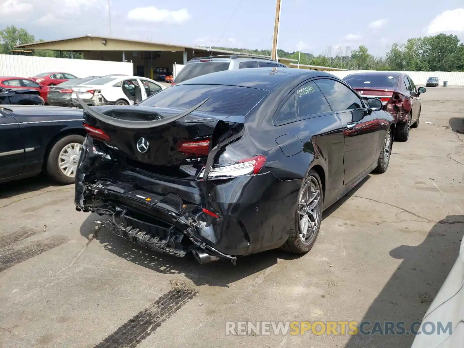 4 Photograph of a damaged car W1K1J6BB2MF166936 MERCEDES-BENZ E-CLASS 2021