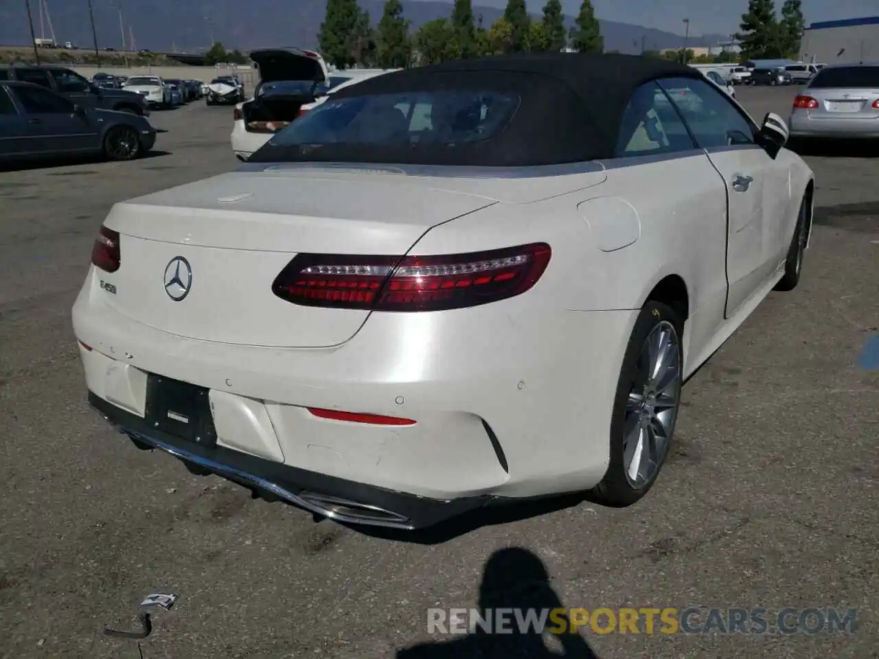 4 Photograph of a damaged car W1K1K5JB9MF151777 MERCEDES-BENZ E-CLASS 2021