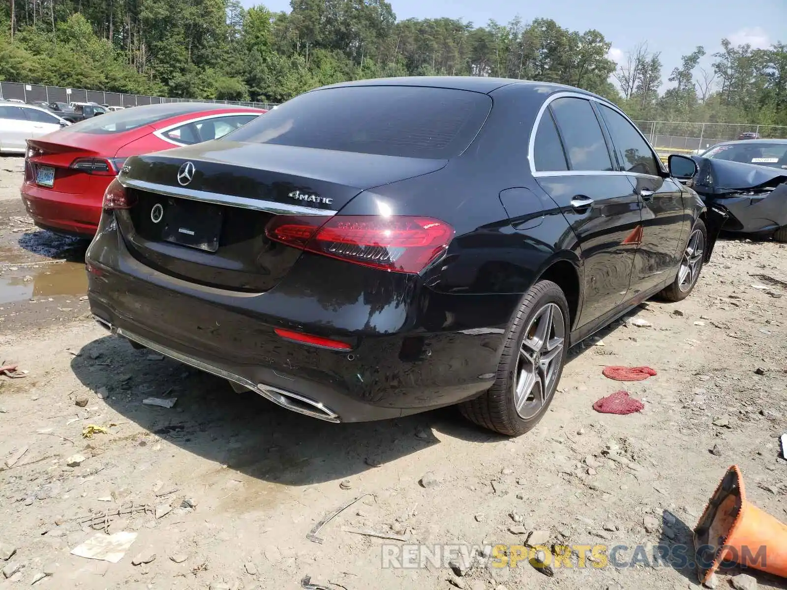 4 Photograph of a damaged car W1KZF5KB0MA933095 MERCEDES-BENZ E-CLASS 2021