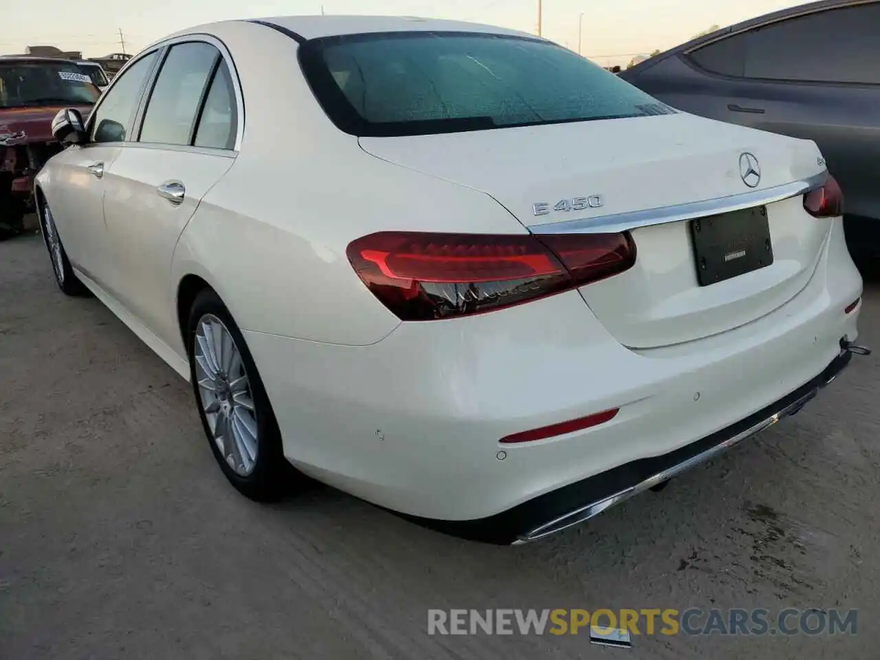 3 Photograph of a damaged car W1KZF5KB2MA981648 MERCEDES-BENZ E-CLASS 2021