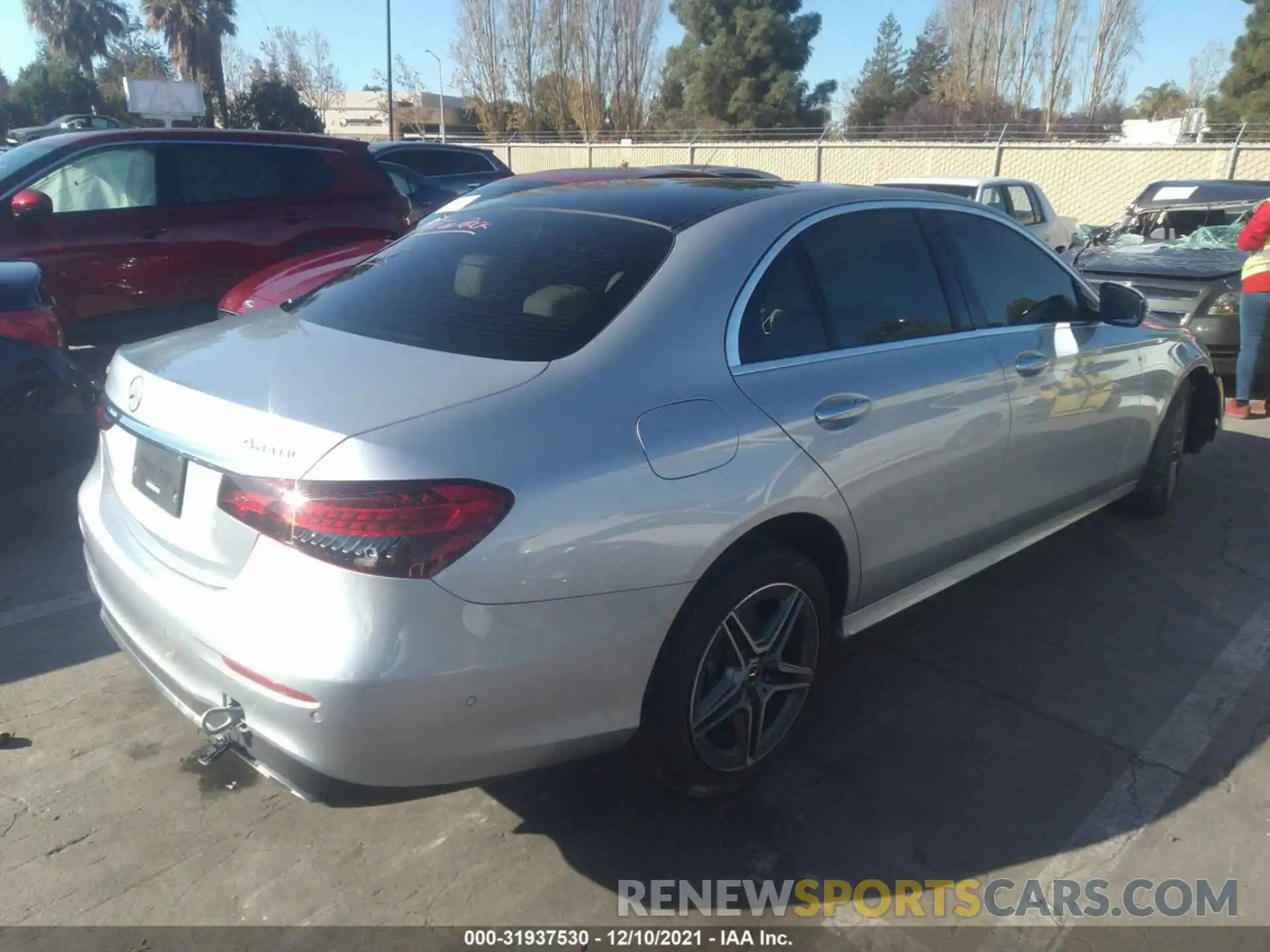 4 Photograph of a damaged car W1KZF5KB4MA879042 MERCEDES-BENZ E-CLASS 2021