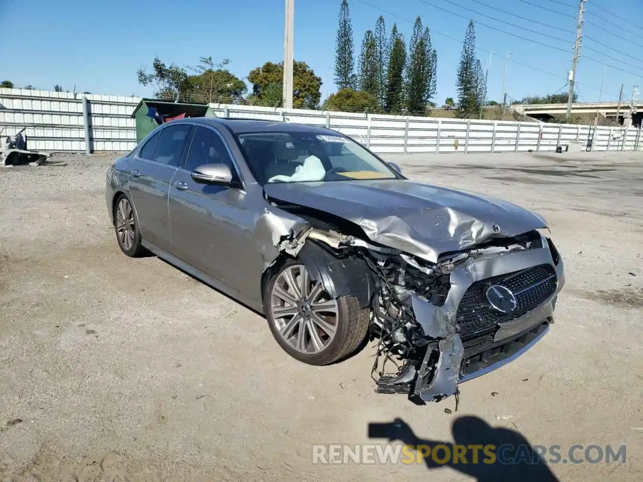 1 Photograph of a damaged car W1KZF5KB4MA962373 MERCEDES-BENZ E-CLASS 2021