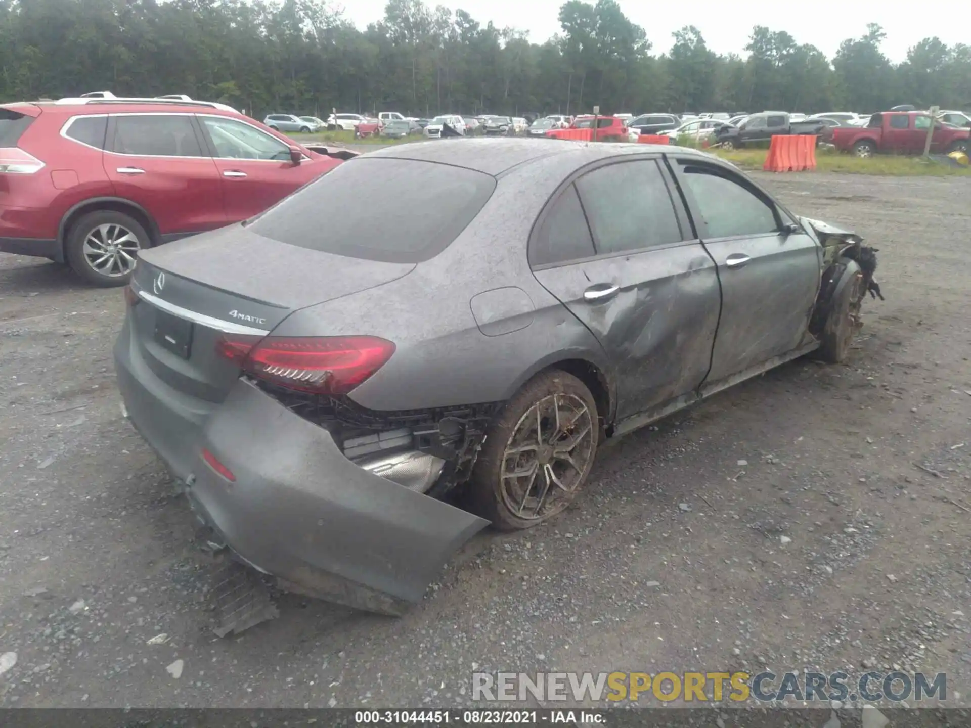 4 Photograph of a damaged car W1KZF5KB5MA982518 MERCEDES-BENZ E-CLASS 2021