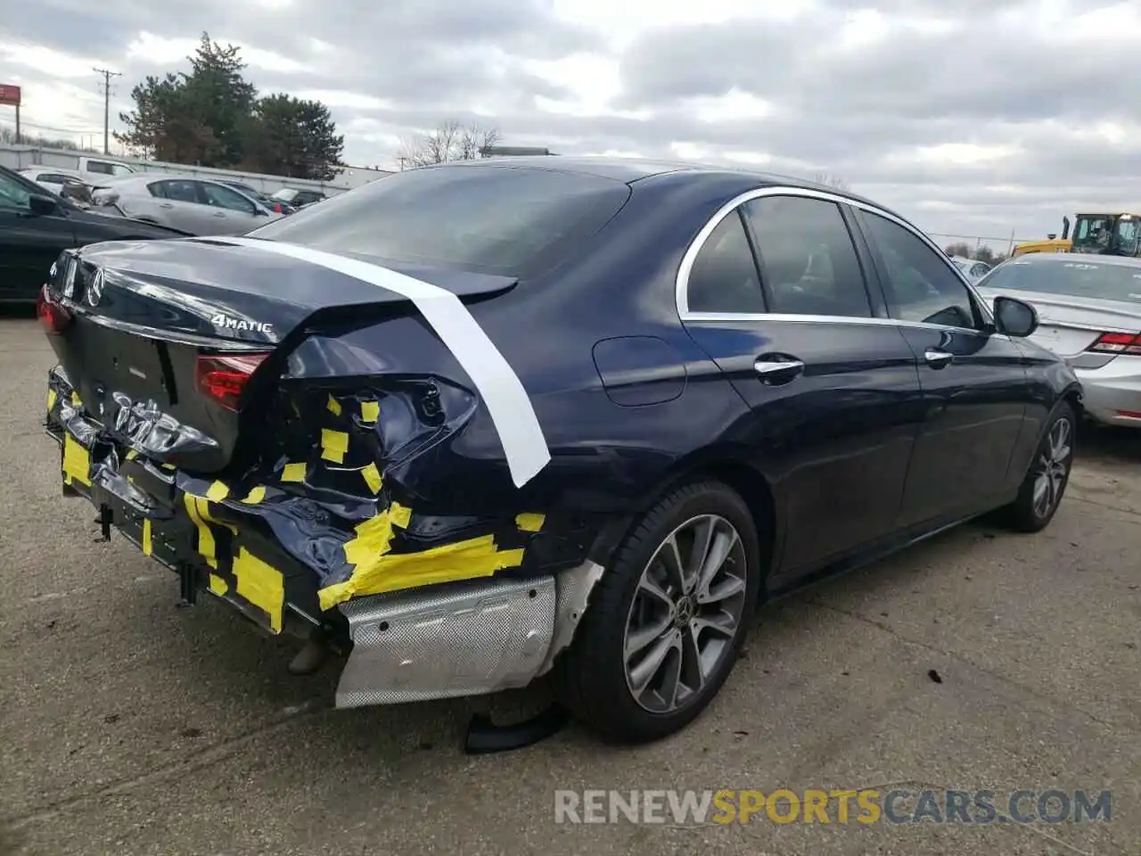 4 Photograph of a damaged car W1KZF5KB6MA927799 MERCEDES-BENZ E-CLASS 2021