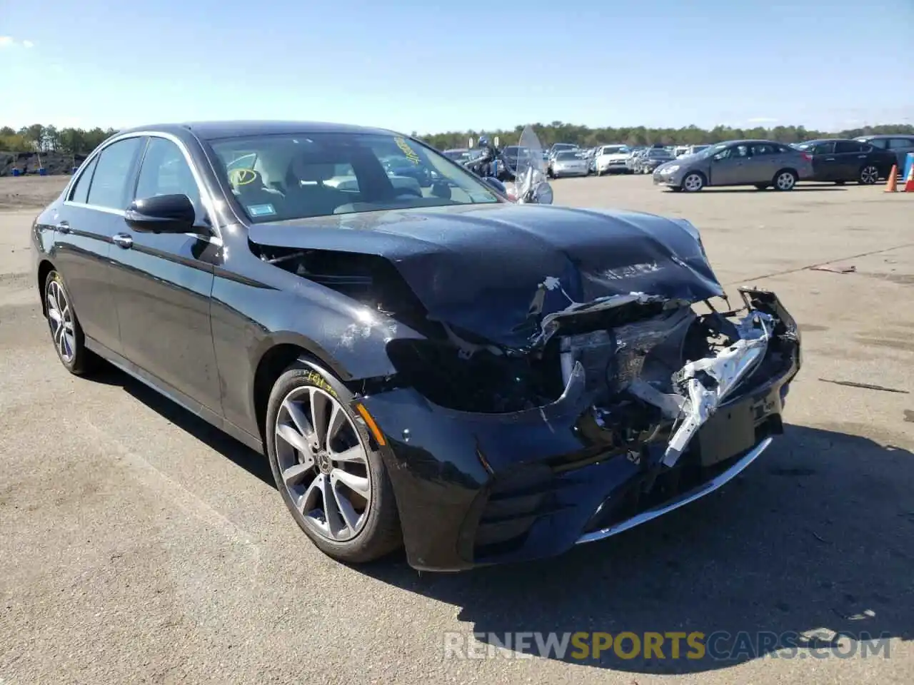 1 Photograph of a damaged car W1KZF5KB9MA880381 MERCEDES-BENZ E-CLASS 2021