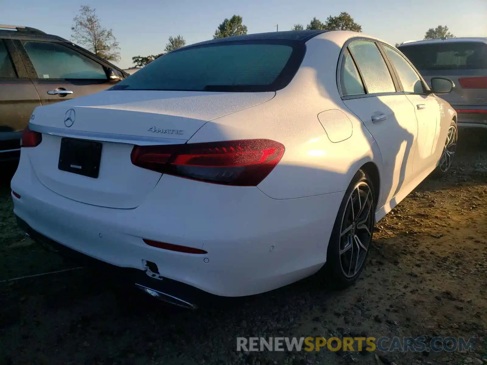 4 Photograph of a damaged car W1KZF5KBXMA937655 MERCEDES-BENZ E-CLASS 2021