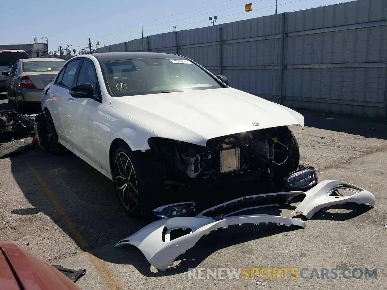 1 Photograph of a damaged car W1KZF8DB0MA906171 MERCEDES-BENZ E CLASS 2021