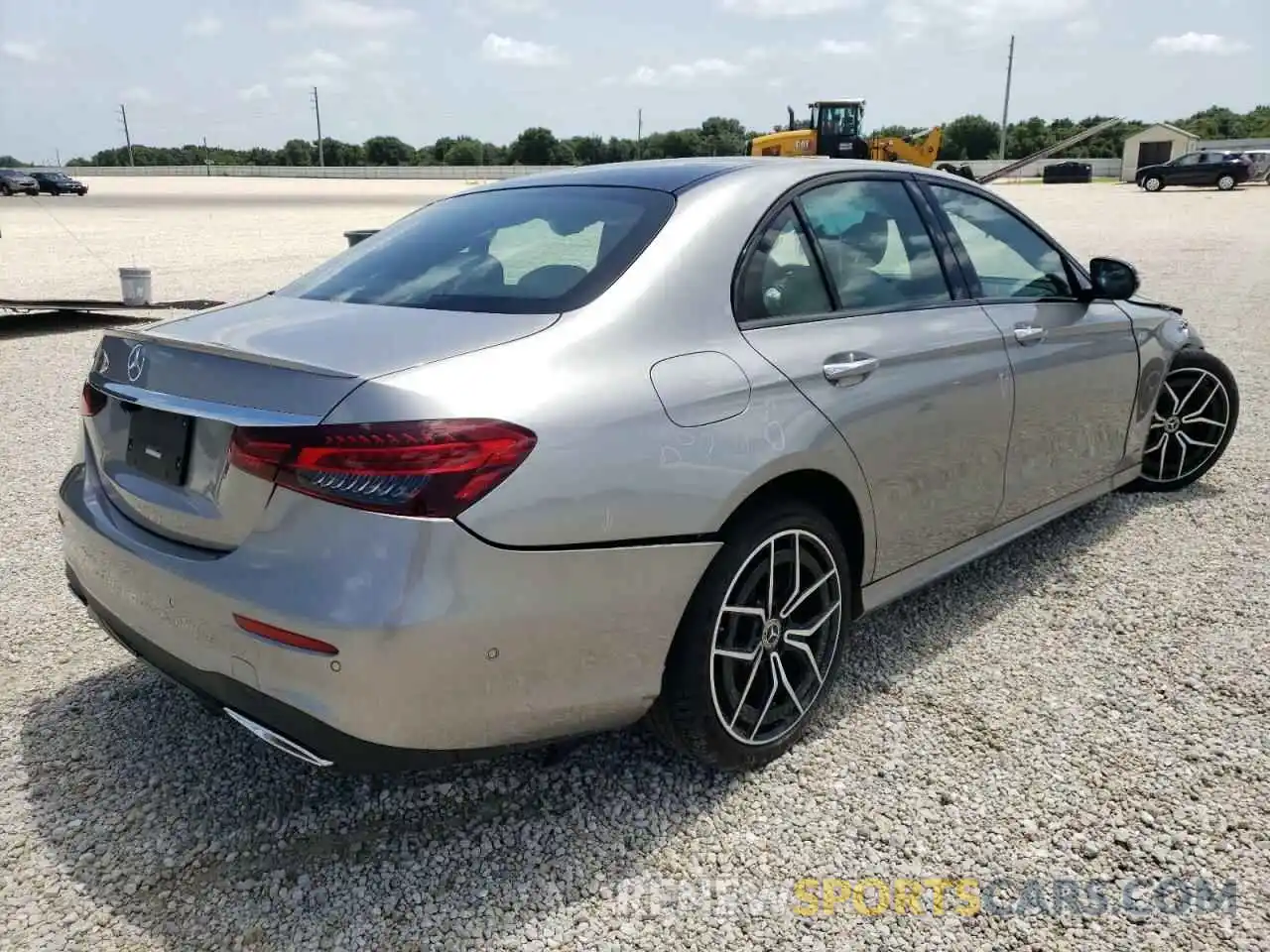 4 Photograph of a damaged car W1KZF8DB3MA973184 MERCEDES-BENZ E-CLASS 2021