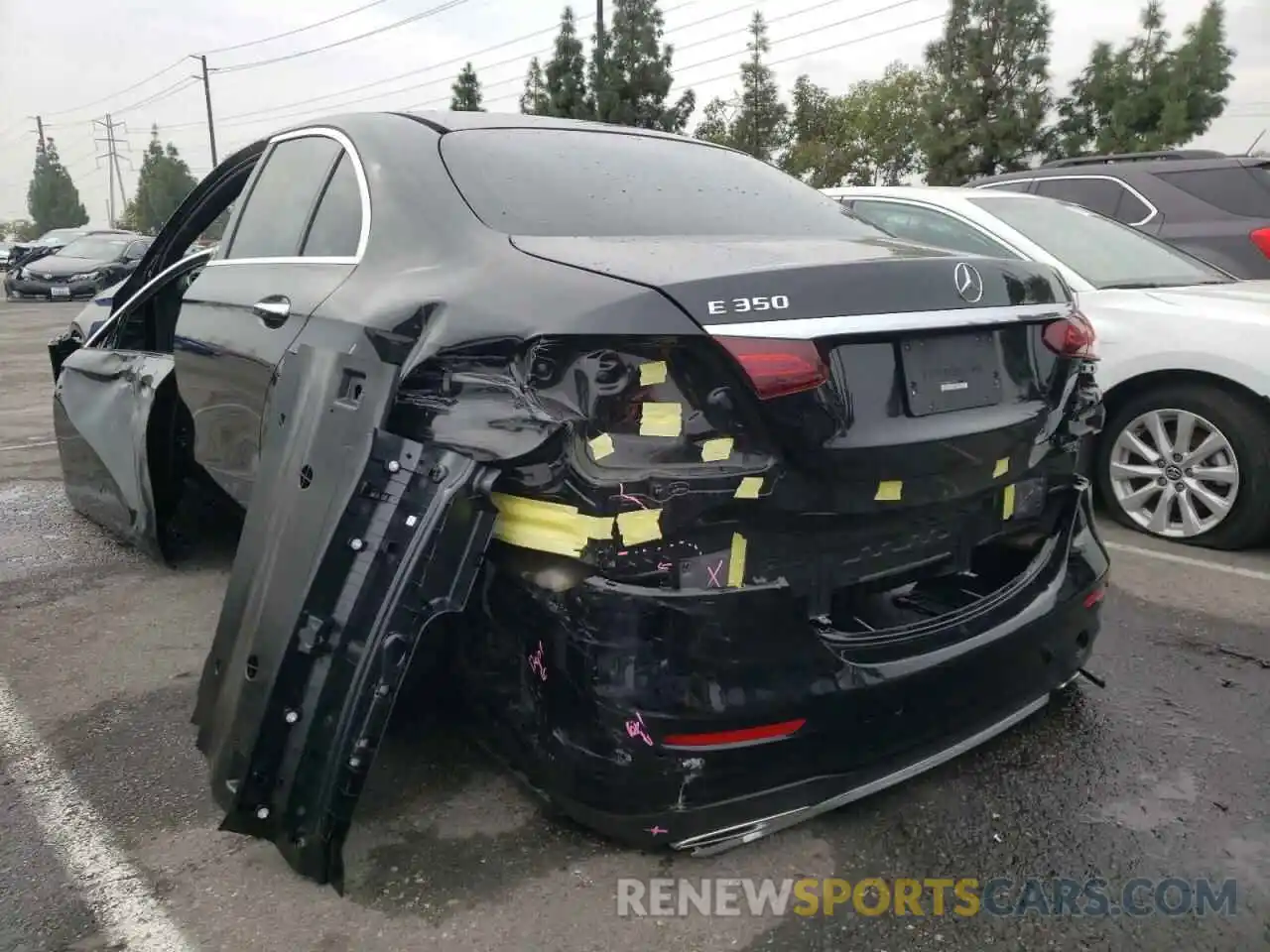 3 Photograph of a damaged car W1KZF8DB4MA873594 MERCEDES-BENZ E-CLASS 2021