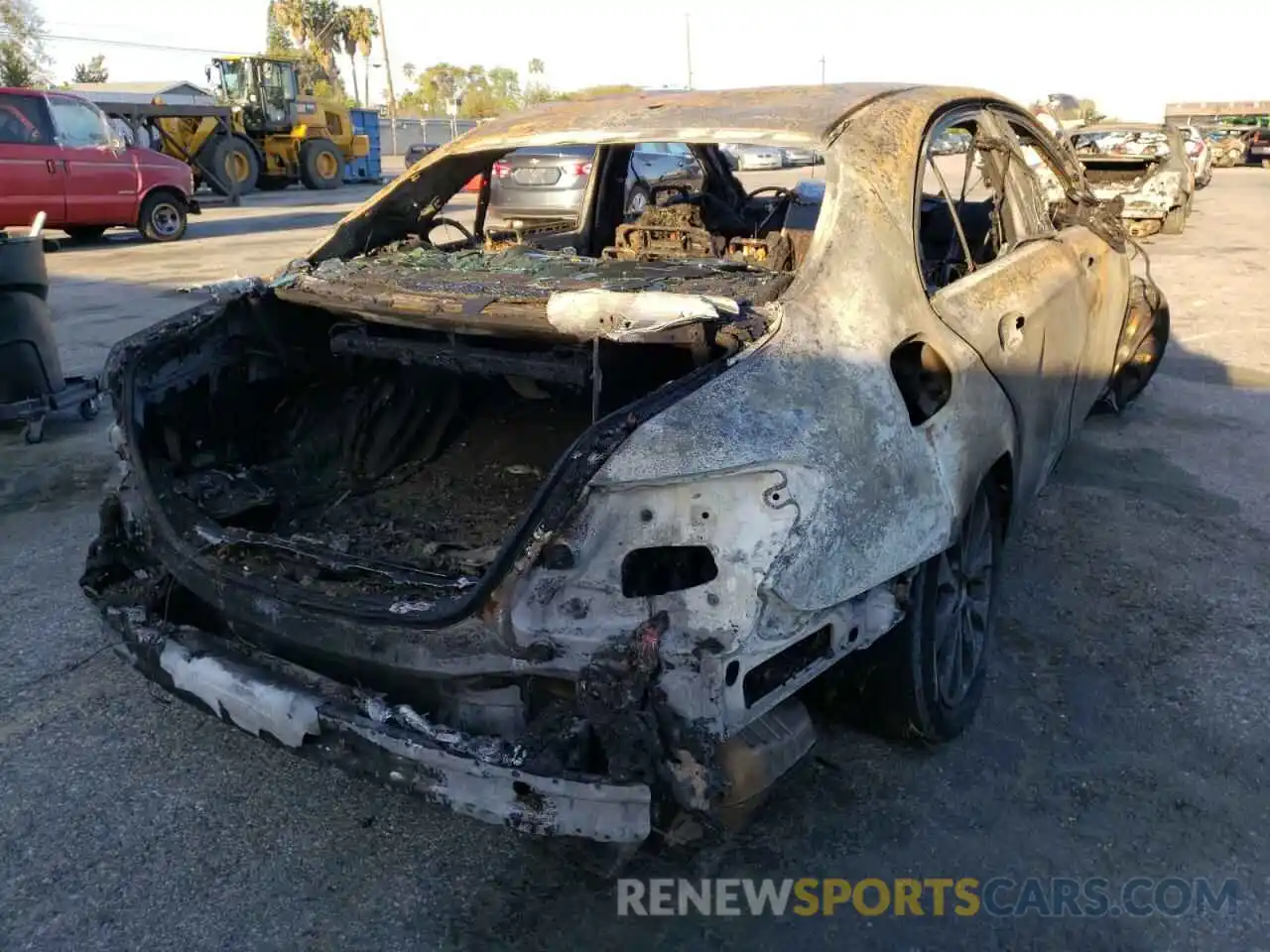 4 Photograph of a damaged car W1KZF8DB4MA892923 MERCEDES-BENZ E CLASS 2021