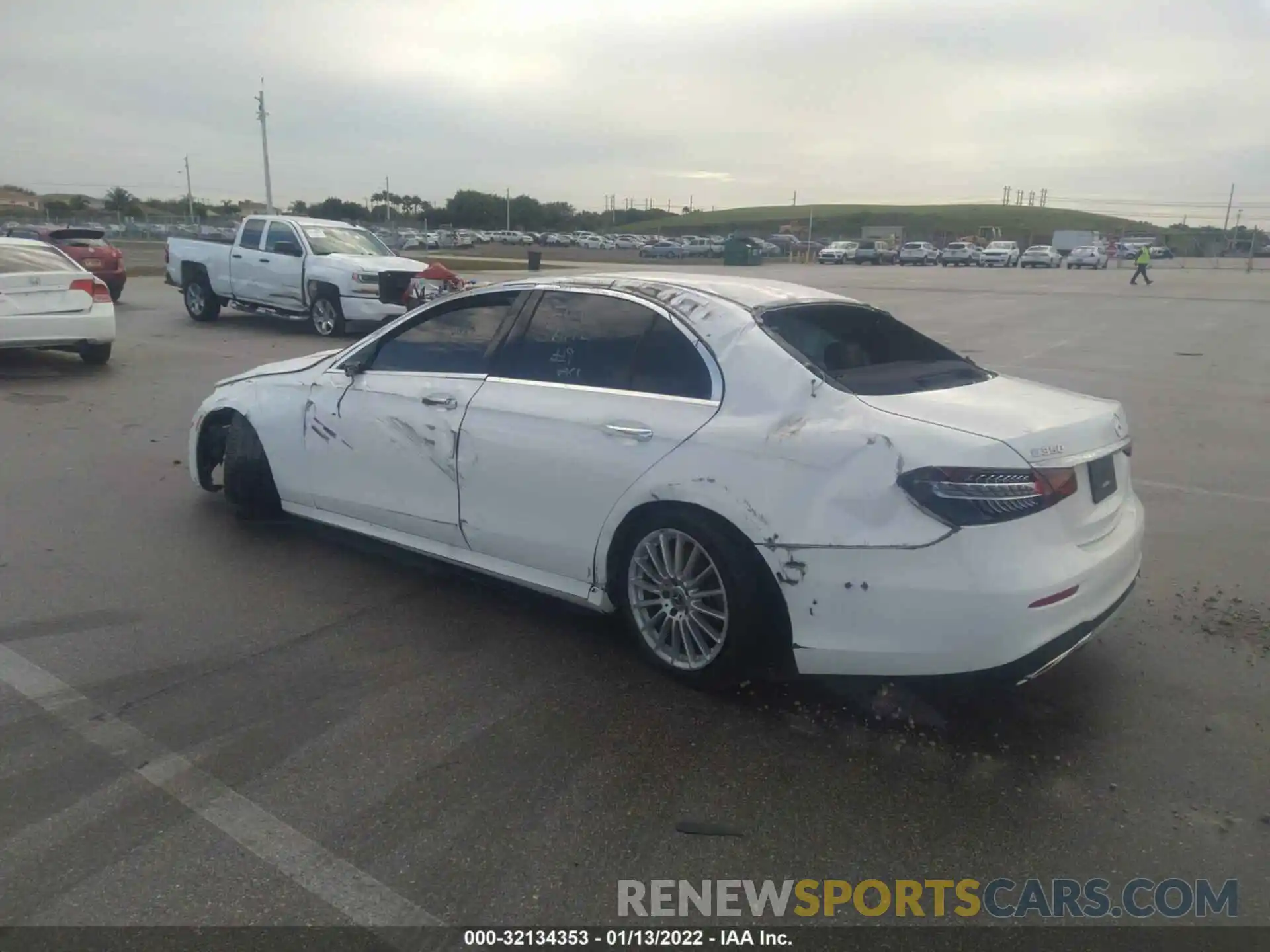 3 Photograph of a damaged car W1KZF8DB6MA892406 MERCEDES-BENZ E-CLASS 2021