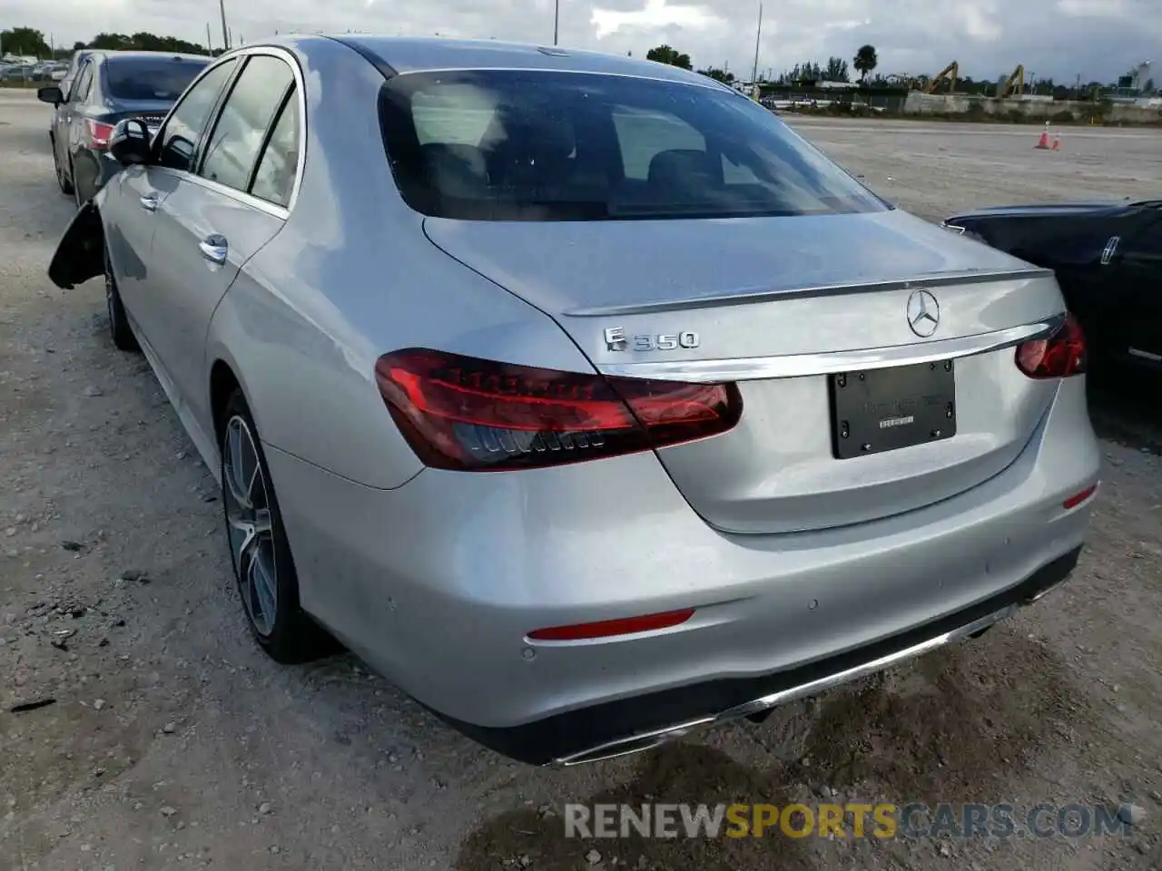 3 Photograph of a damaged car W1KZF8DB6MA965659 MERCEDES-BENZ E-CLASS 2021