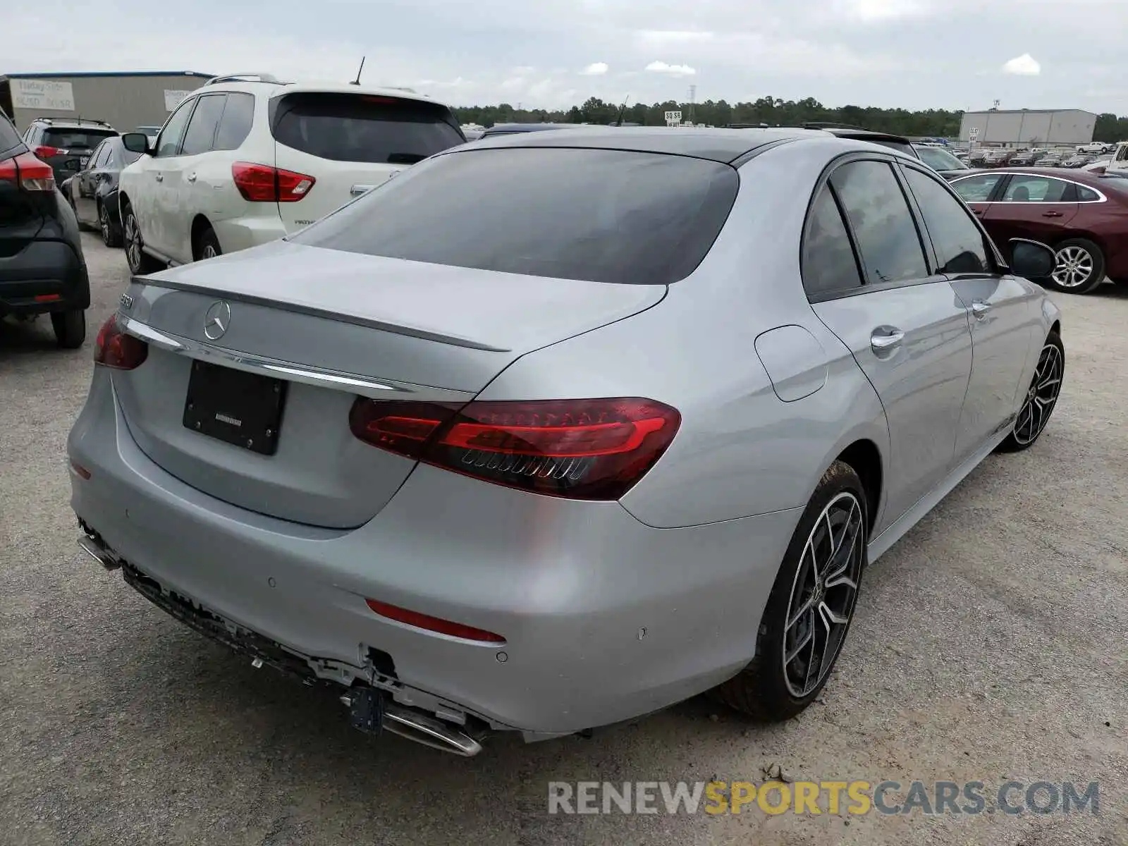 4 Photograph of a damaged car W1KZF8DB7MA973804 MERCEDES-BENZ E-CLASS 2021