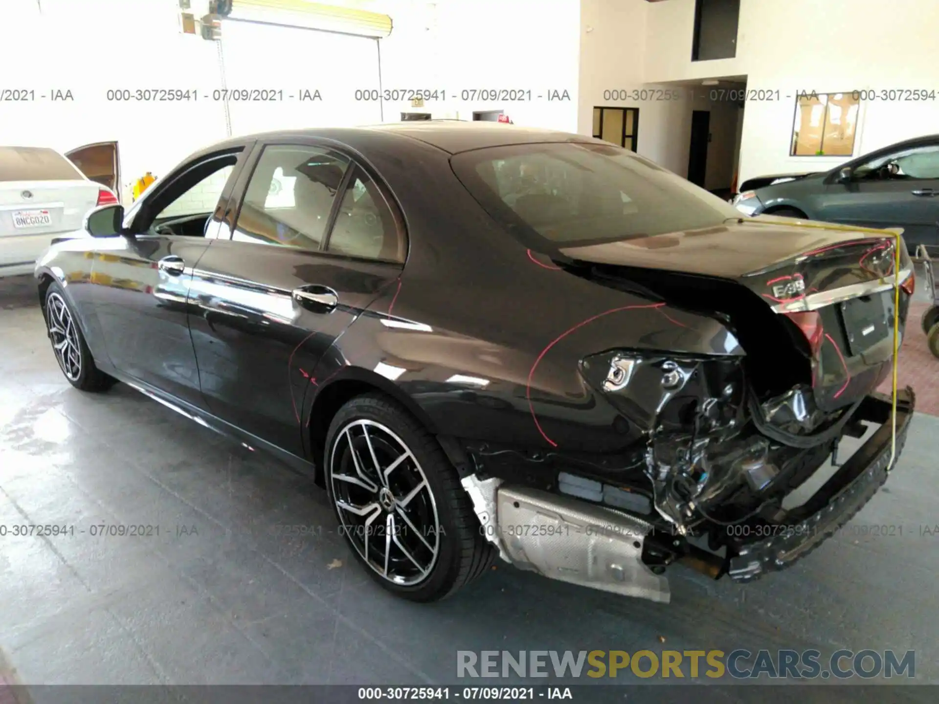 3 Photograph of a damaged car W1KZF8DB8MA894013 MERCEDES-BENZ E-CLASS 2021