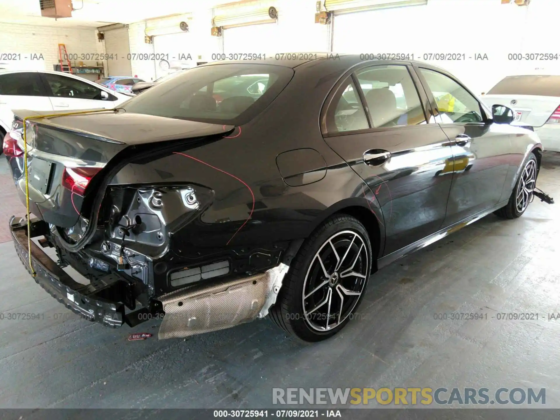 4 Photograph of a damaged car W1KZF8DB8MA894013 MERCEDES-BENZ E-CLASS 2021