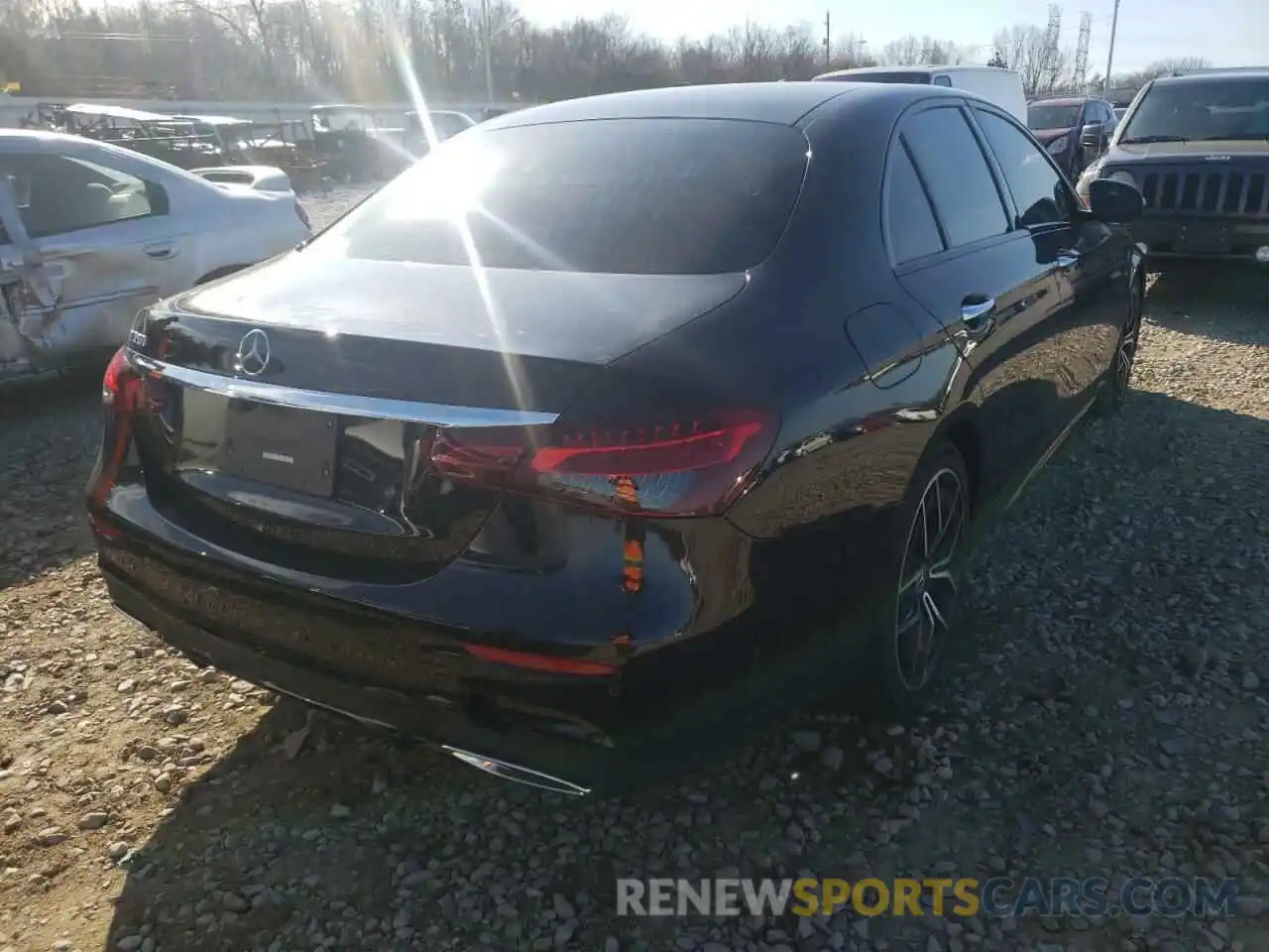 4 Photograph of a damaged car W1KZF8DB8MA921579 MERCEDES-BENZ E-CLASS 2021