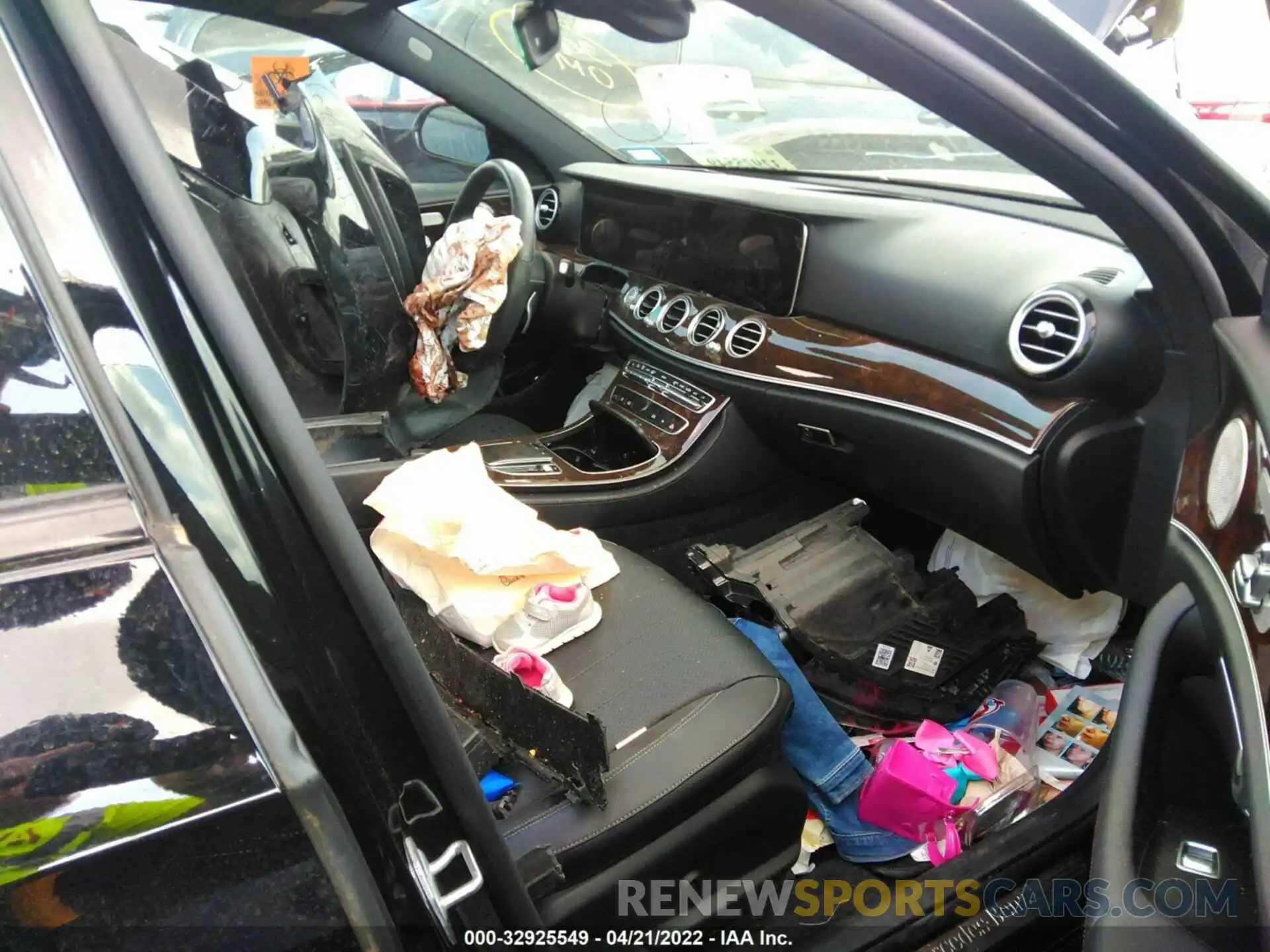 5 Photograph of a damaged car W1KZF8DB8MA951620 MERCEDES-BENZ E-CLASS 2021