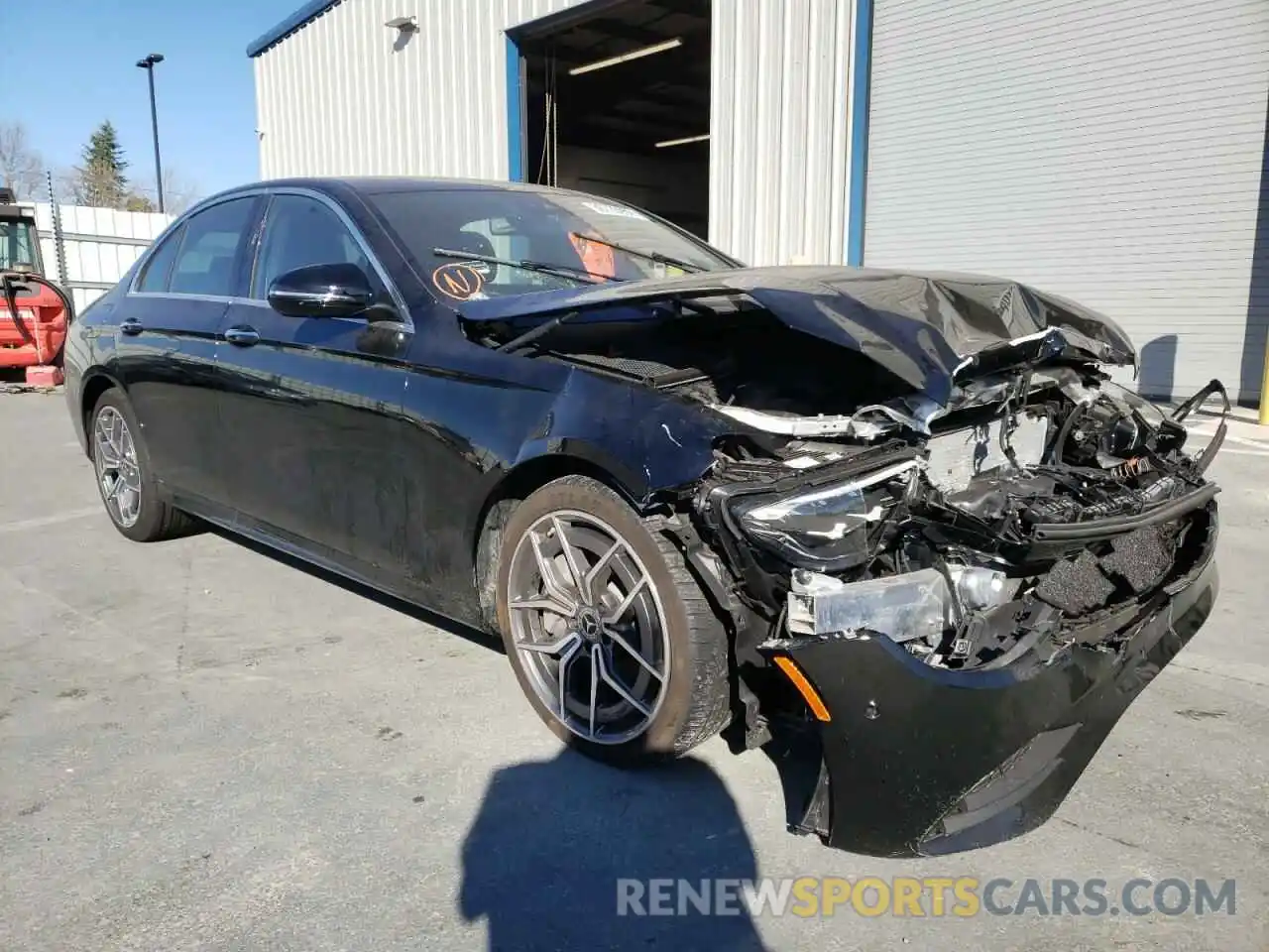 1 Photograph of a damaged car W1KZF8DB9MA960679 MERCEDES-BENZ E-CLASS 2021