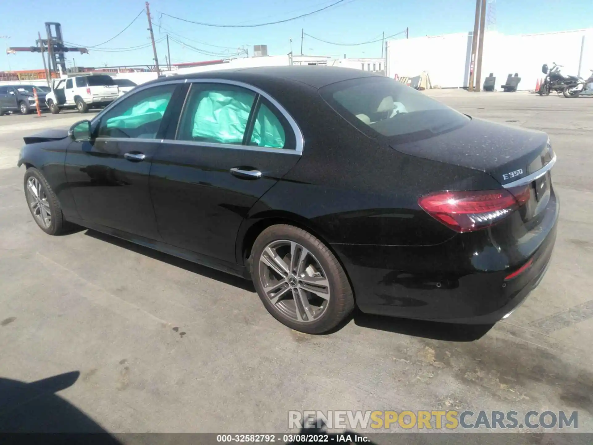 3 Photograph of a damaged car W1KZF8DBXMA879335 MERCEDES-BENZ E-CLASS 2021