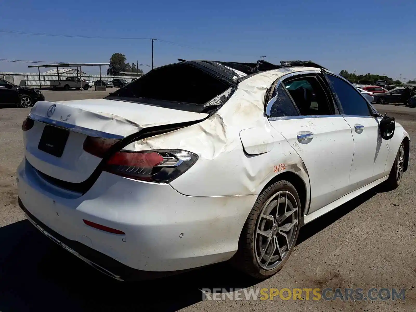 4 Photograph of a damaged car W1KZF8DBXMA911409 MERCEDES-BENZ E-CLASS 2021