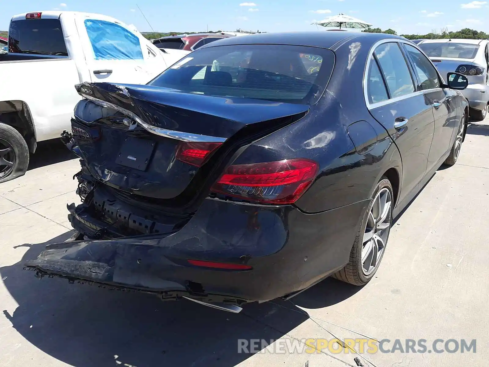 4 Photograph of a damaged car W1KZF8DBXMA921079 MERCEDES-BENZ E-CLASS 2021