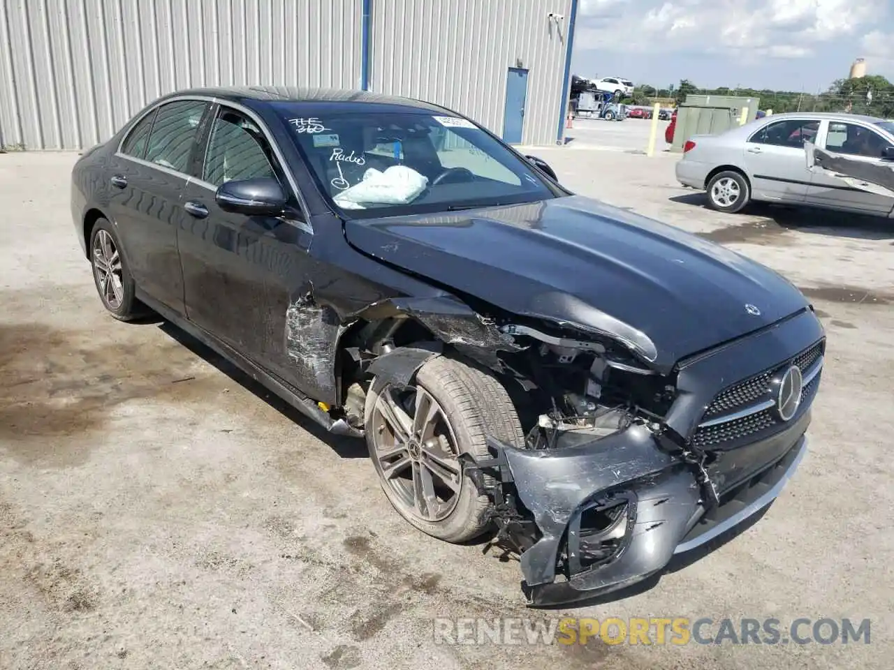 1 Photograph of a damaged car W1KZF8DBXMA991066 MERCEDES-BENZ E-CLASS 2021