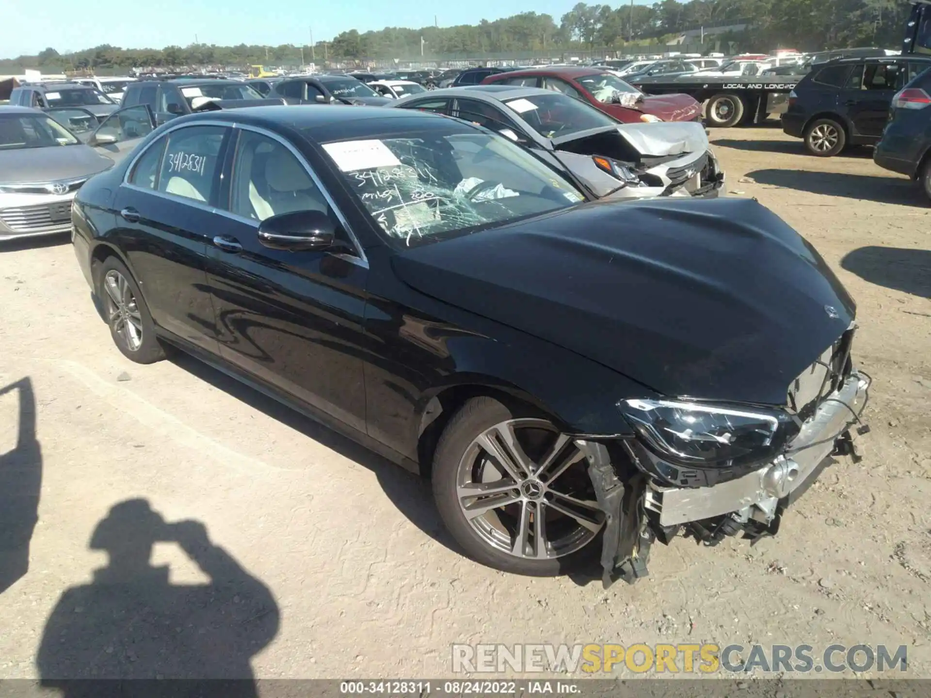 1 Photograph of a damaged car W1KZF8EB0MA886566 MERCEDES-BENZ E-CLASS 2021