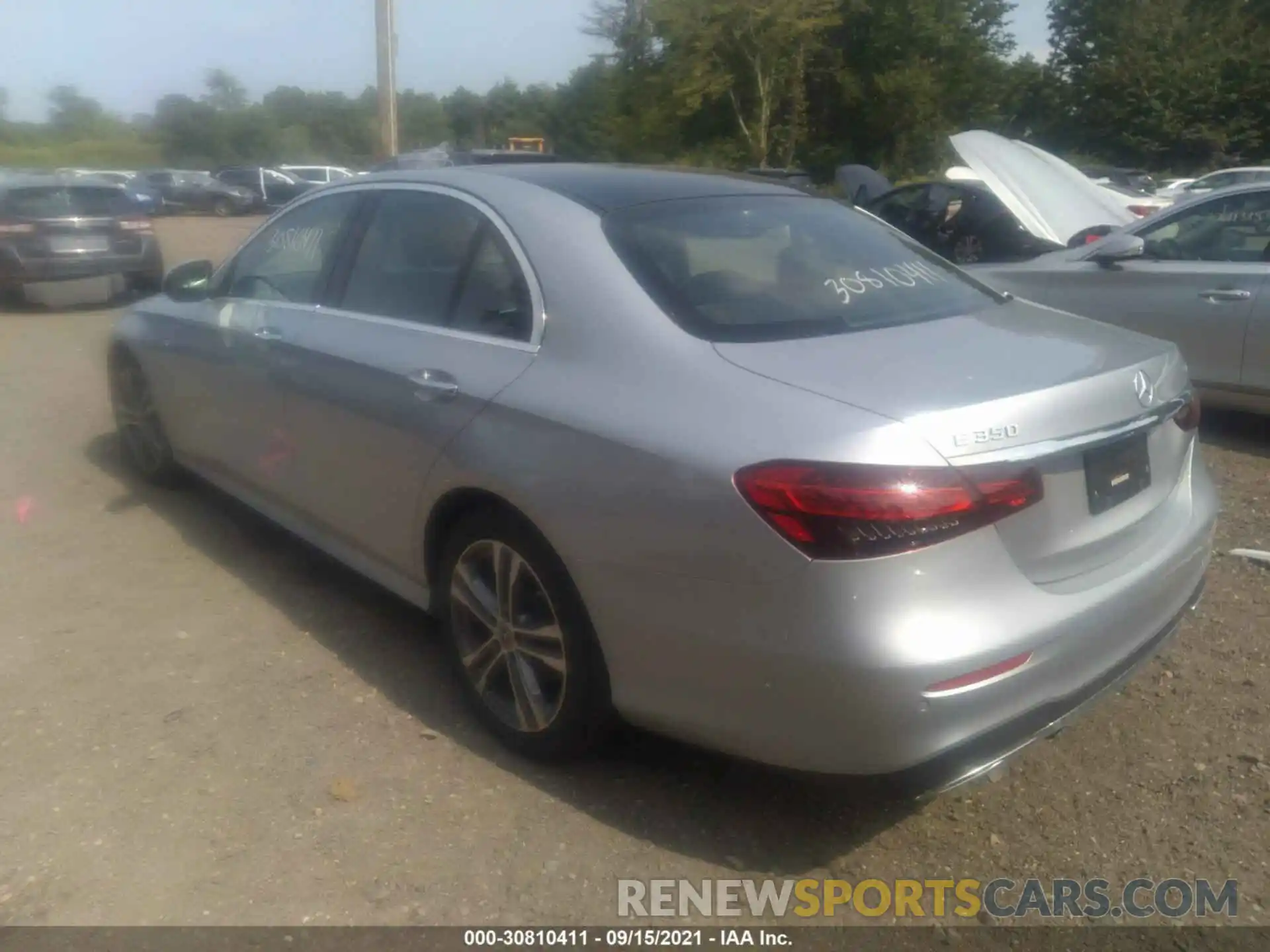 3 Photograph of a damaged car W1KZF8EB0MA944921 MERCEDES-BENZ E-CLASS 2021