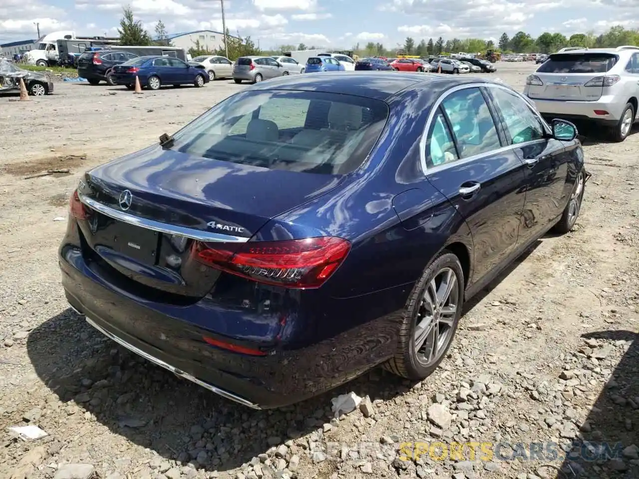 4 Photograph of a damaged car W1KZF8EB1MA934785 MERCEDES-BENZ E CLASS 2021