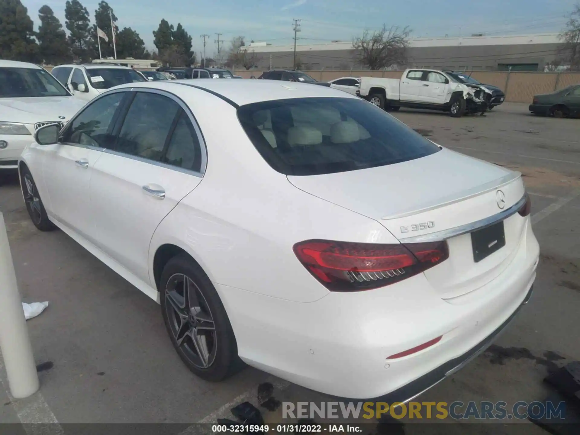 3 Photograph of a damaged car W1KZF8EB2MA921205 MERCEDES-BENZ E-CLASS 2021