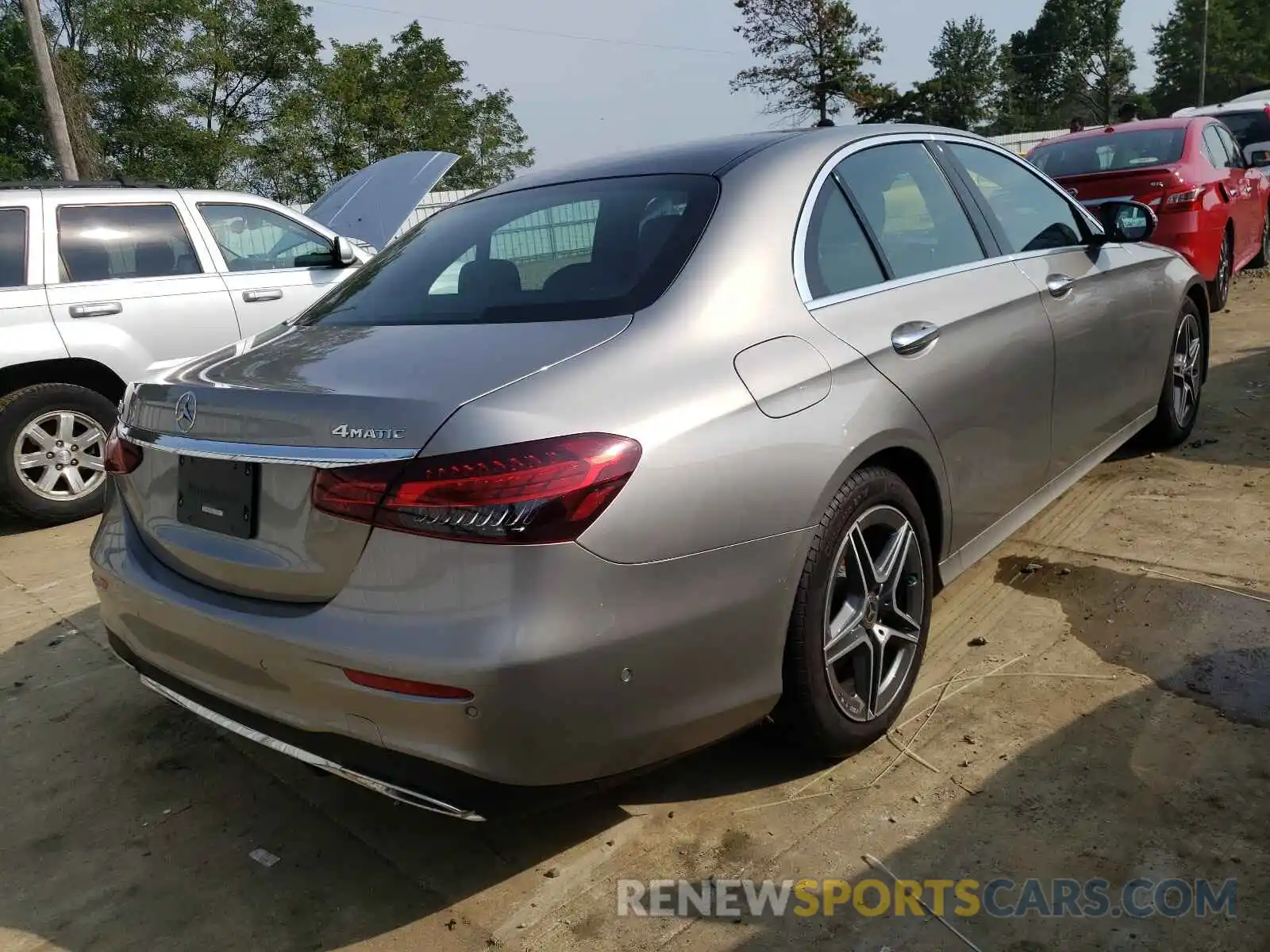 4 Photograph of a damaged car W1KZF8EB2MA949070 MERCEDES-BENZ E-CLASS 2021