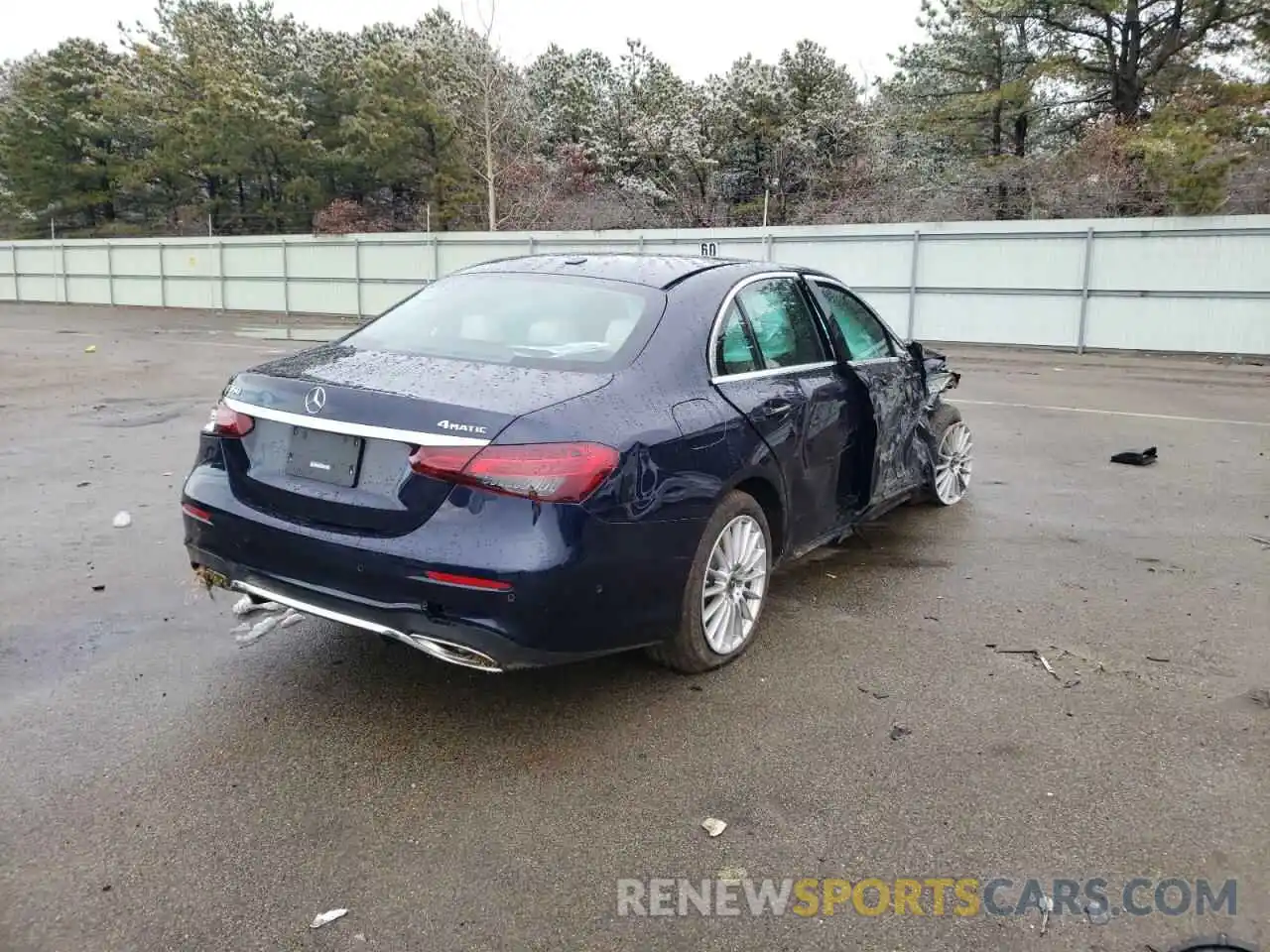 4 Photograph of a damaged car W1KZF8EB5MA924003 MERCEDES-BENZ E-CLASS 2021