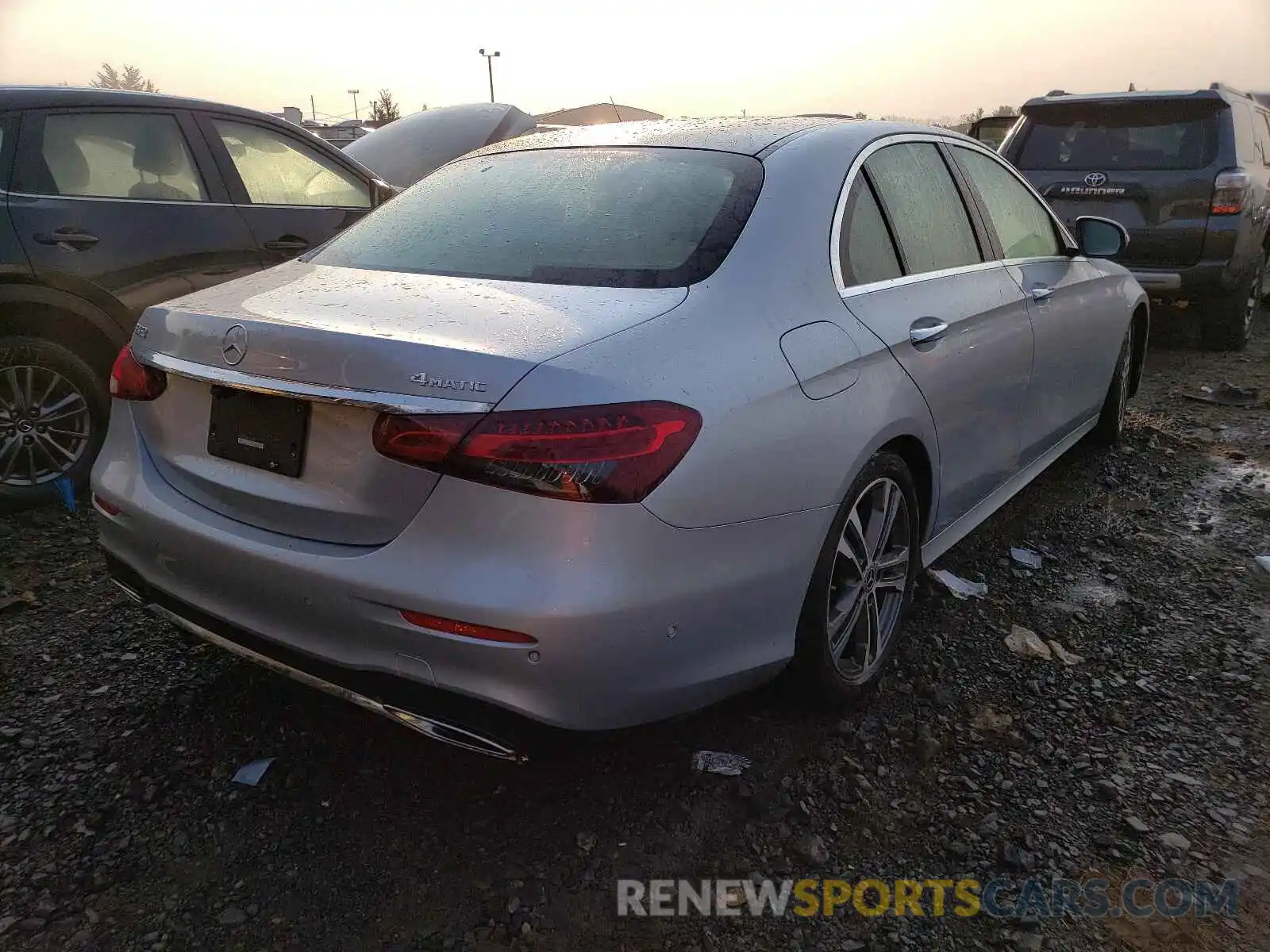 4 Photograph of a damaged car W1KZF8EB5MA932358 MERCEDES-BENZ E-CLASS 2021