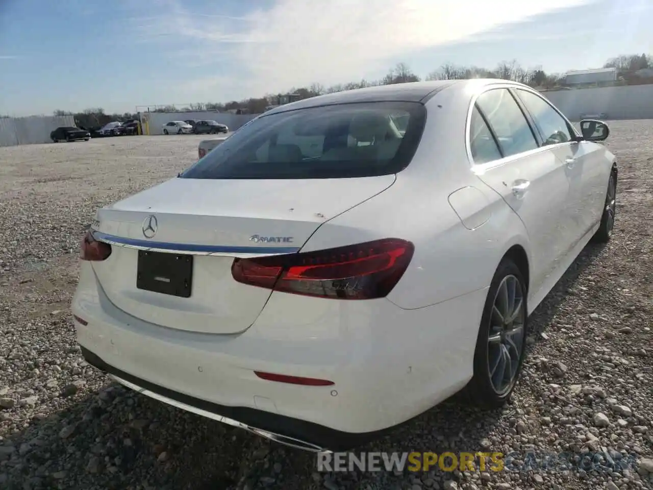 4 Photograph of a damaged car W1KZF8EB5MA963190 MERCEDES-BENZ E-CLASS 2021